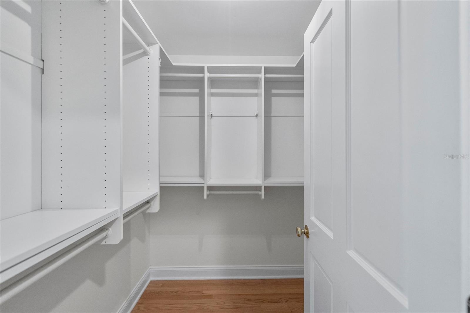 HYDE PARK WEST - Residential