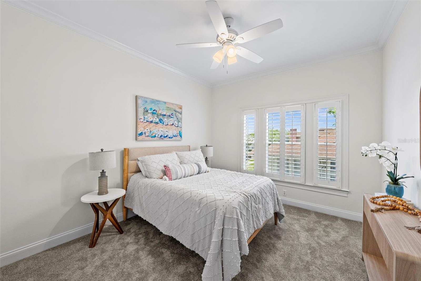 HYDE PARK WEST - Residential