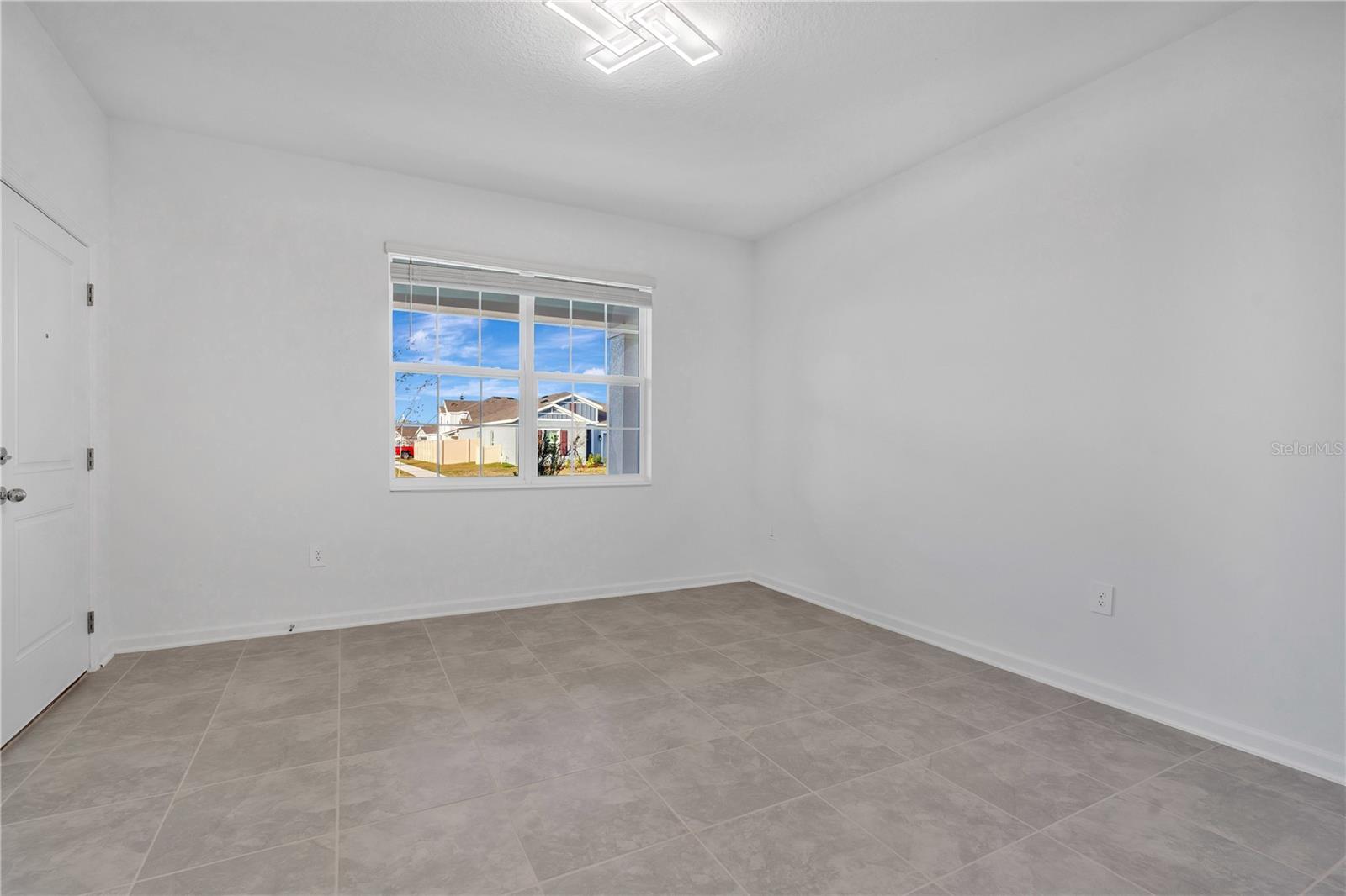 PEACE CRK RESERVE - Residential Lease