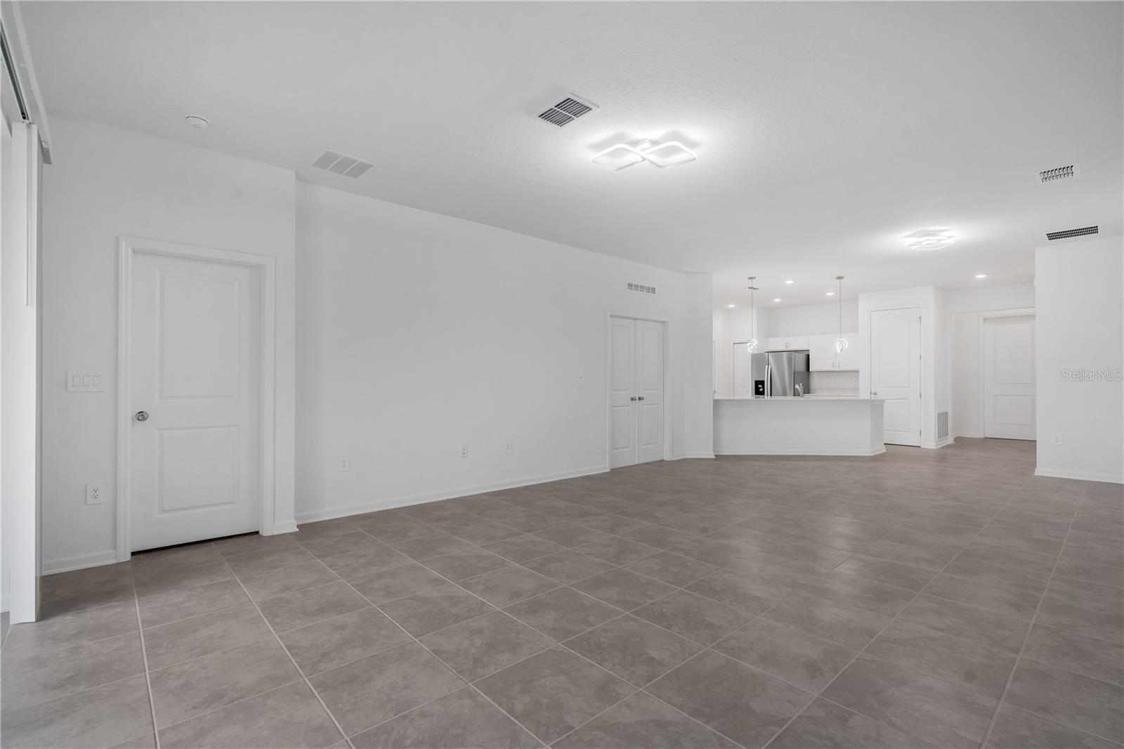 PEACE CRK RESERVE - Residential Lease