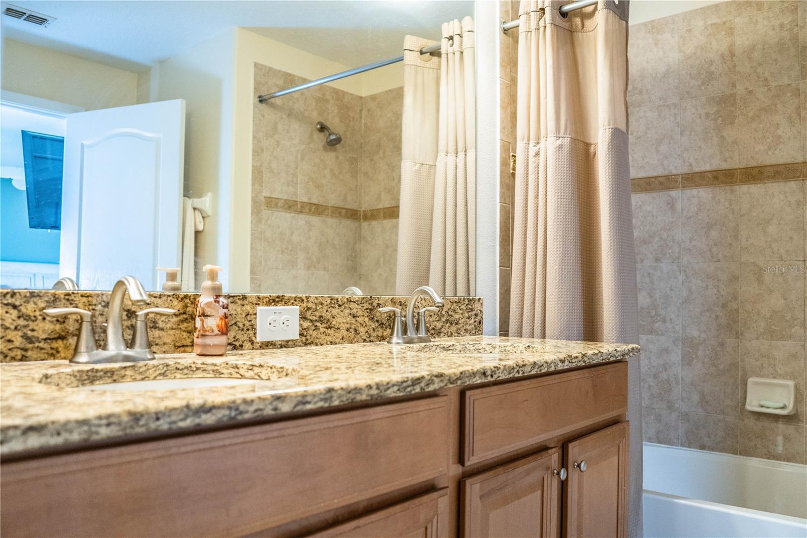 PARADISE PALMS RESORT PH 1 - Residential