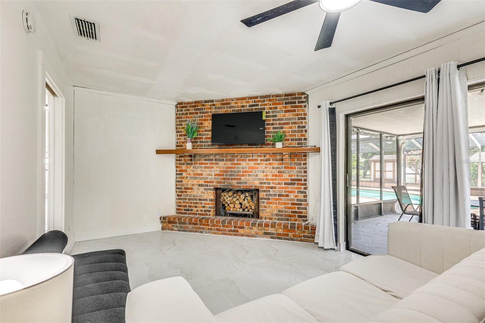 UNPLATTED - Residential