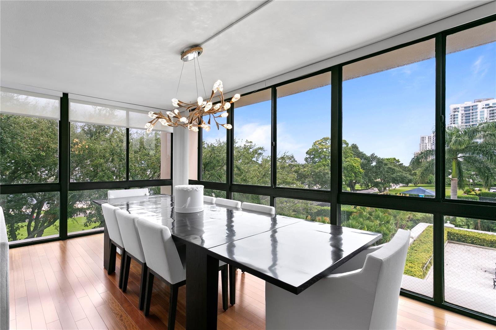 MONTE CARLO TOWERS A CONDOMINI - Residential