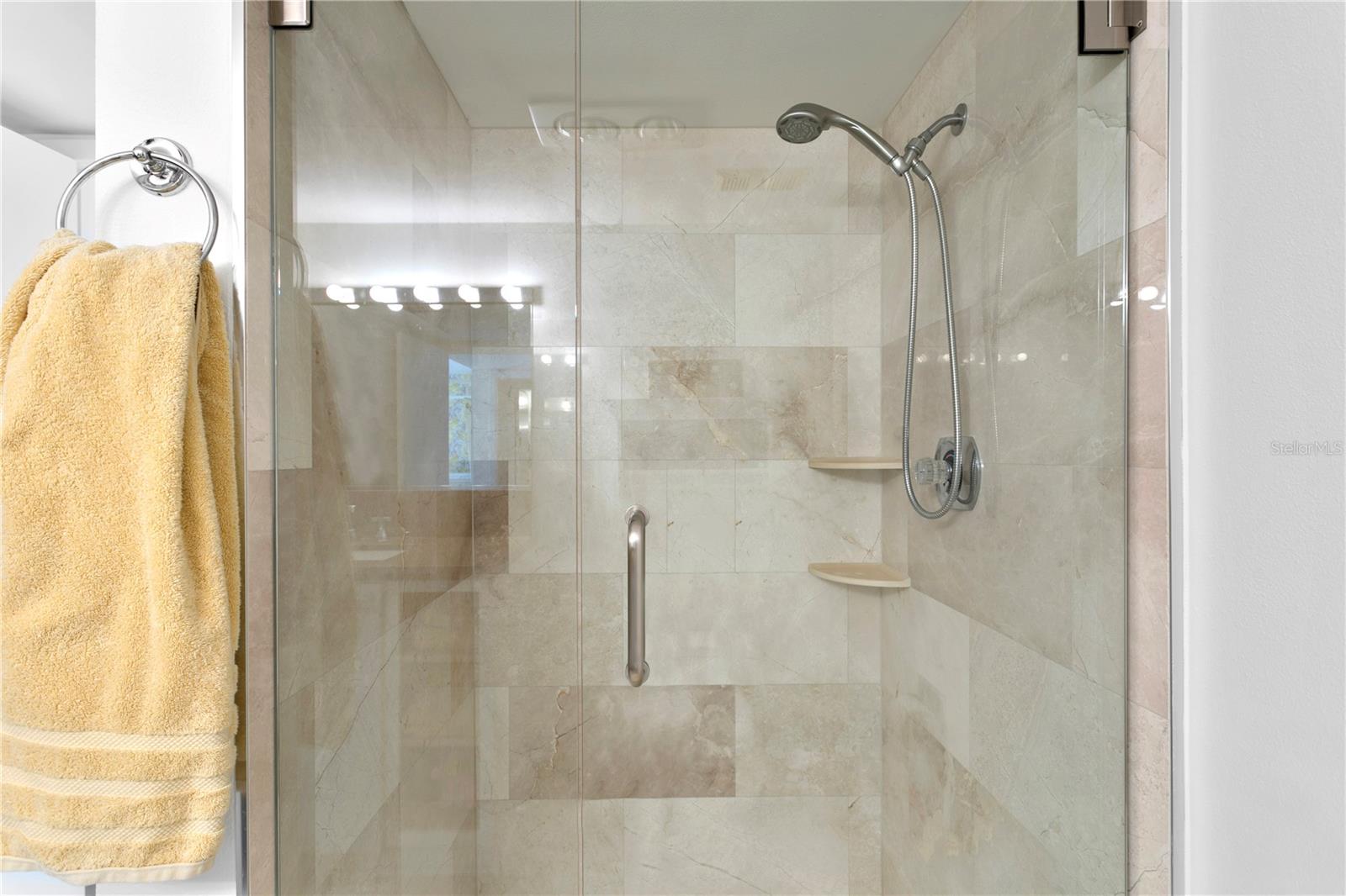 MONTE CARLO TOWERS A CONDOMINI - Residential