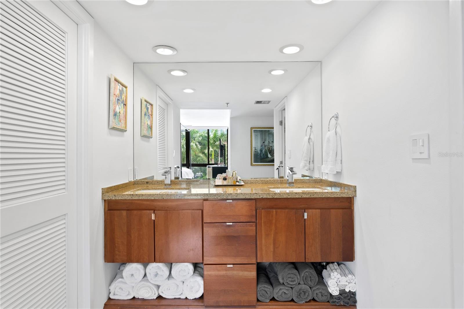 MONTE CARLO TOWERS A CONDOMINI - Residential