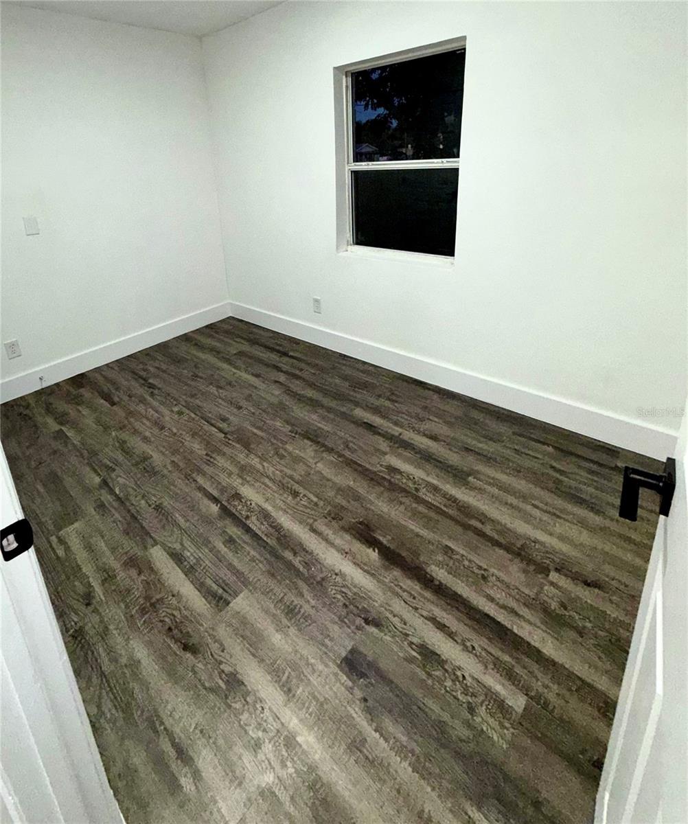 LOCKHARTS SUB - Residential