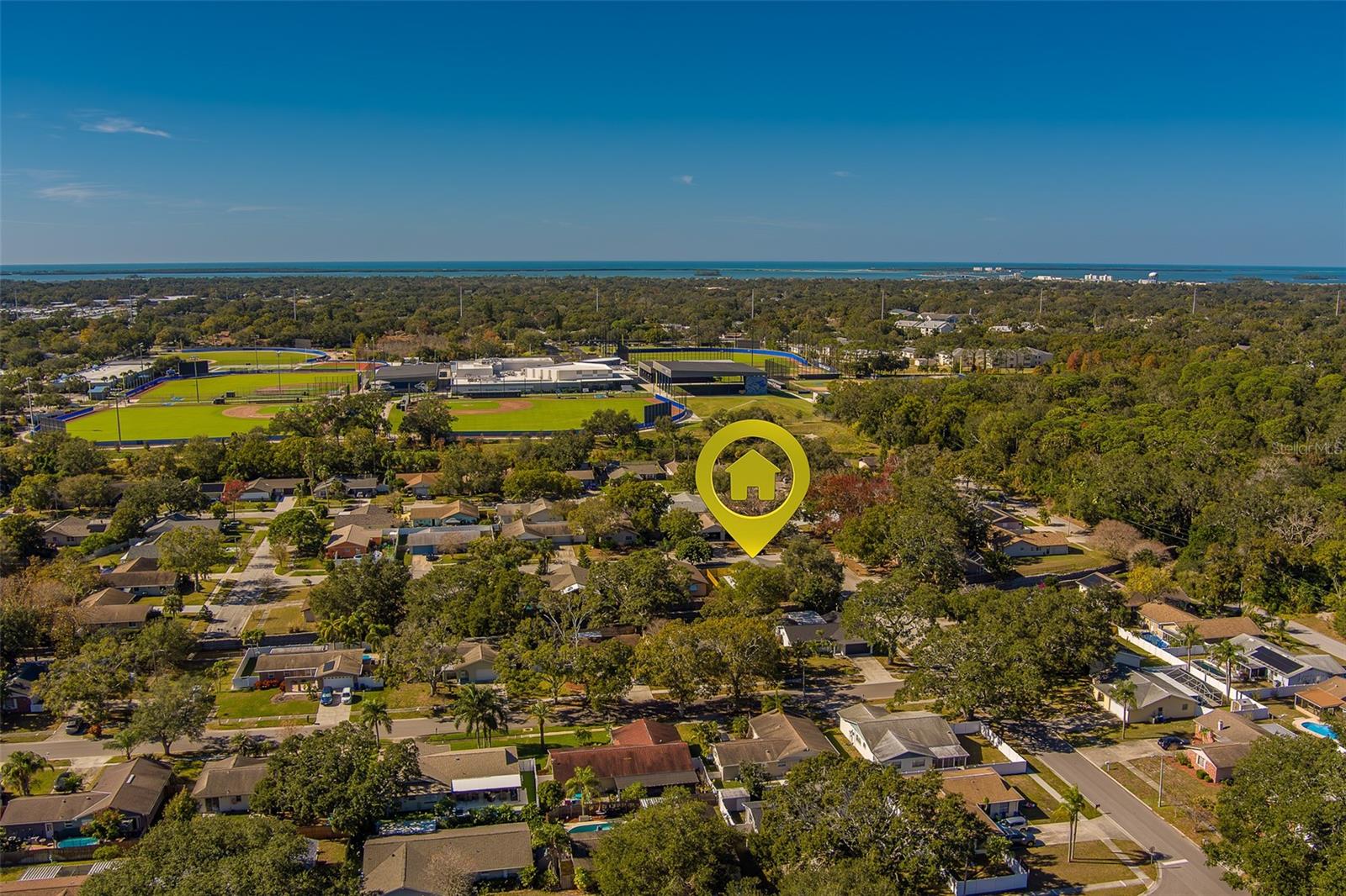 RAVENWOOD MANOR - Residential