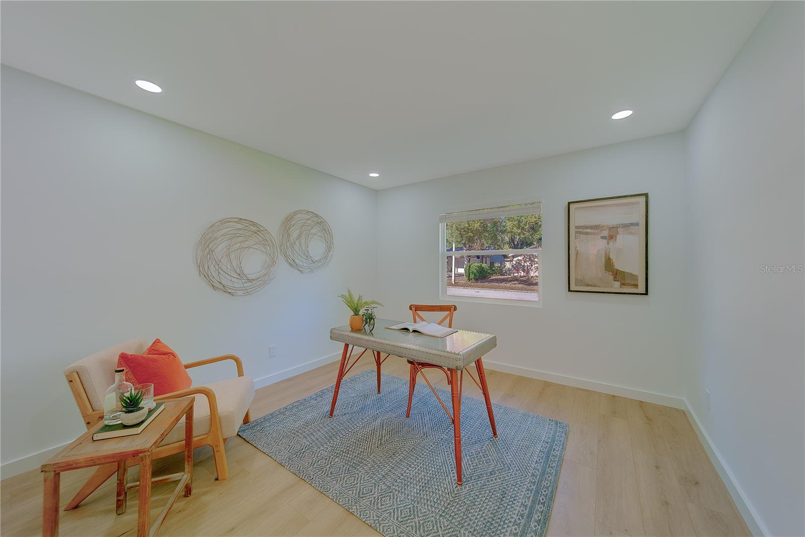 RAVENWOOD MANOR - Residential