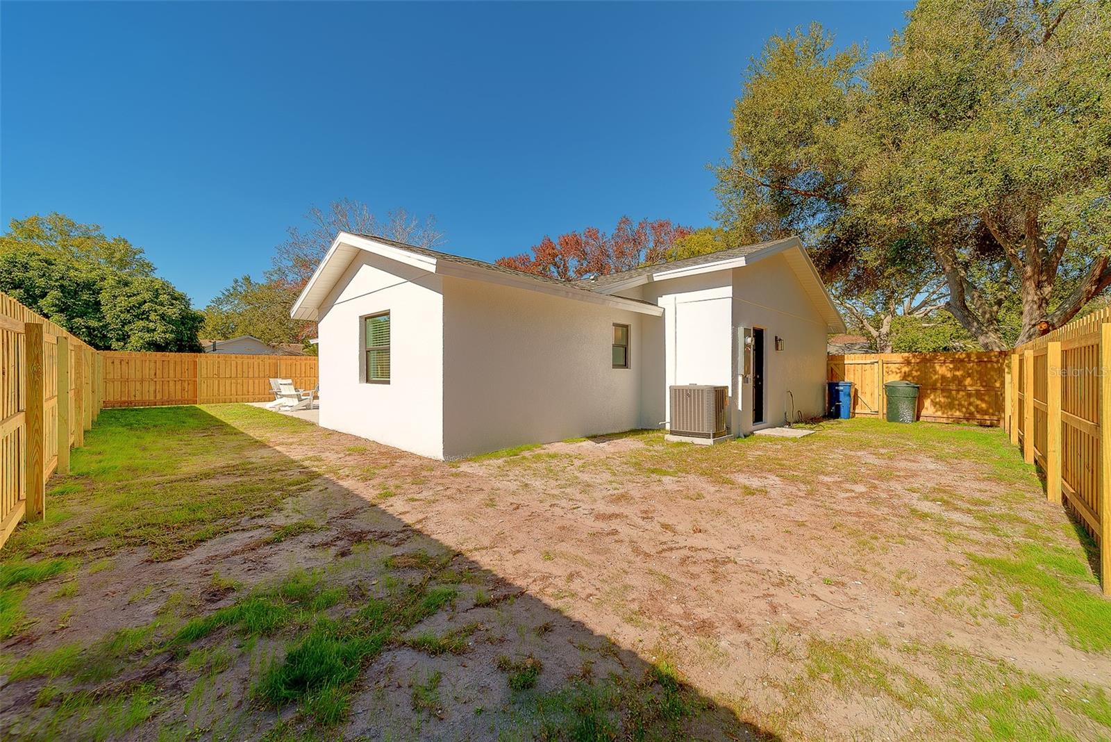 RAVENWOOD MANOR - Residential