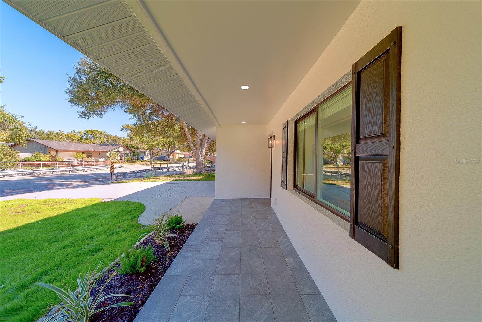 RAVENWOOD MANOR - Residential