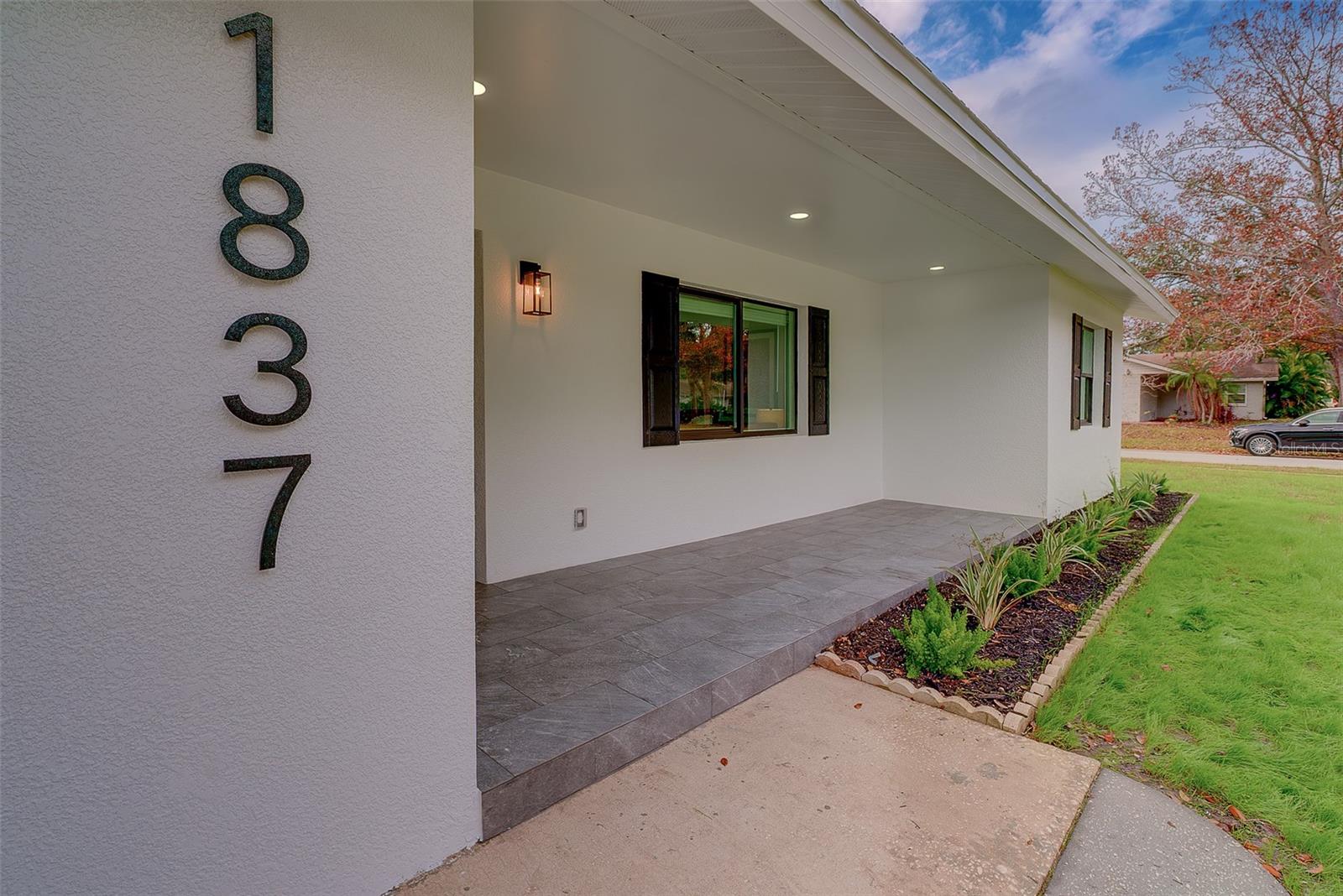 RAVENWOOD MANOR - Residential