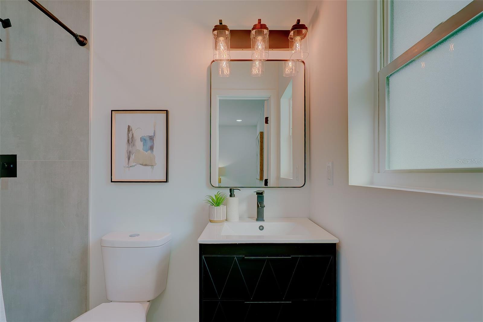 RAVENWOOD MANOR - Residential