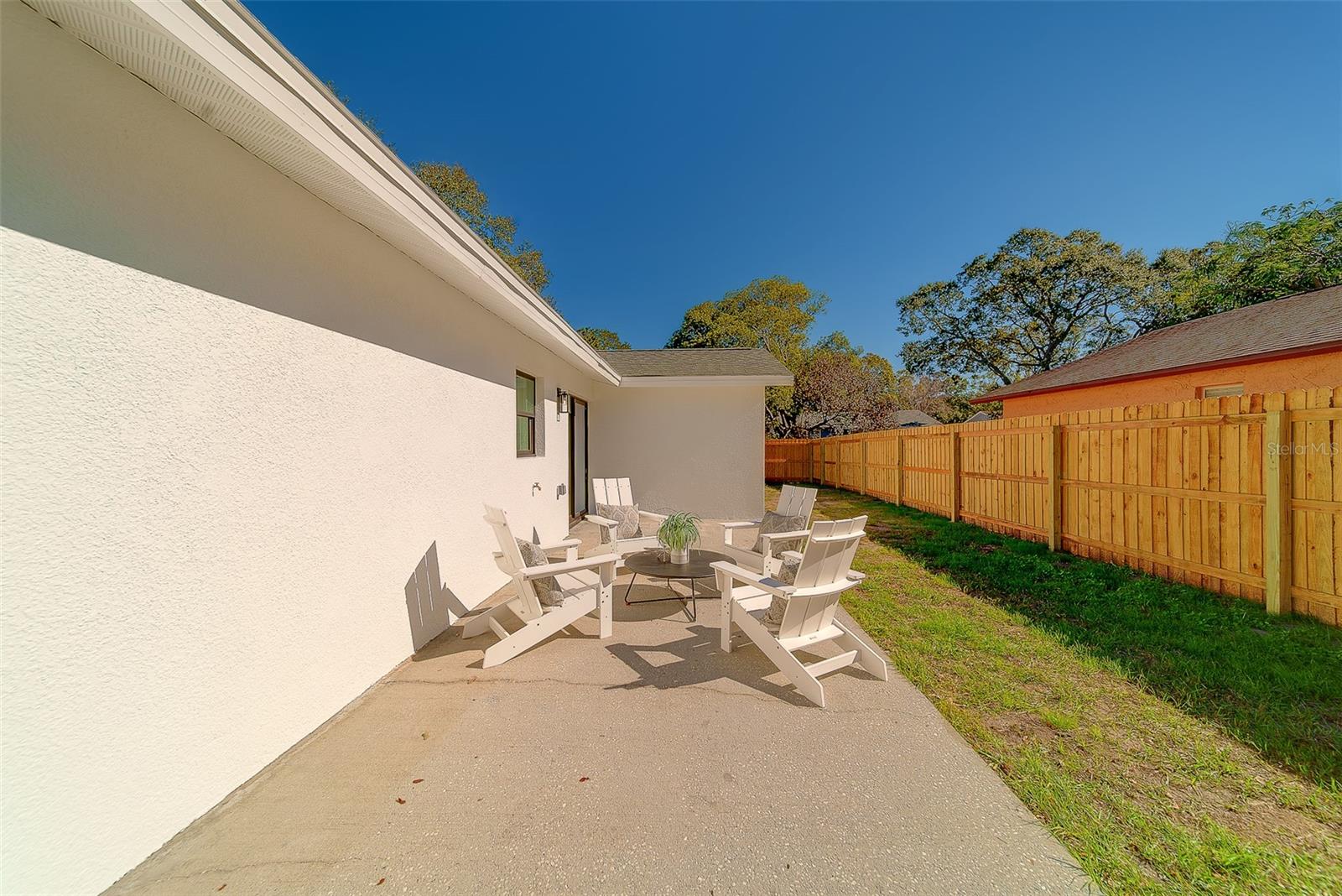 RAVENWOOD MANOR - Residential