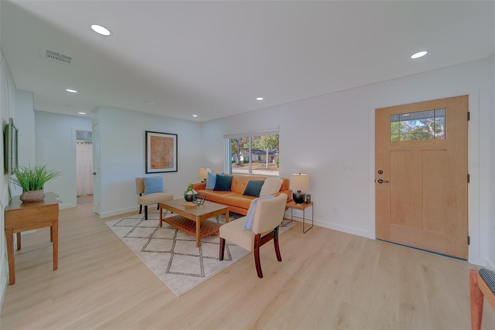 RAVENWOOD MANOR - Residential