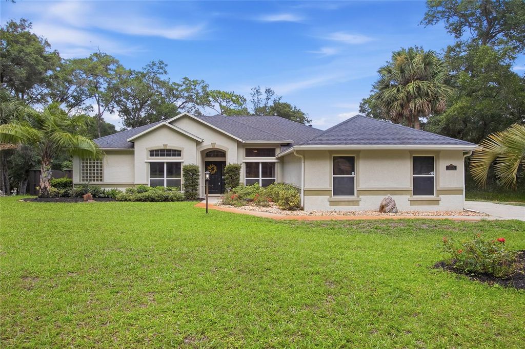 Photo of 2035 Duncan Trace, Deland, FL 32720 (MLS # V4949921)