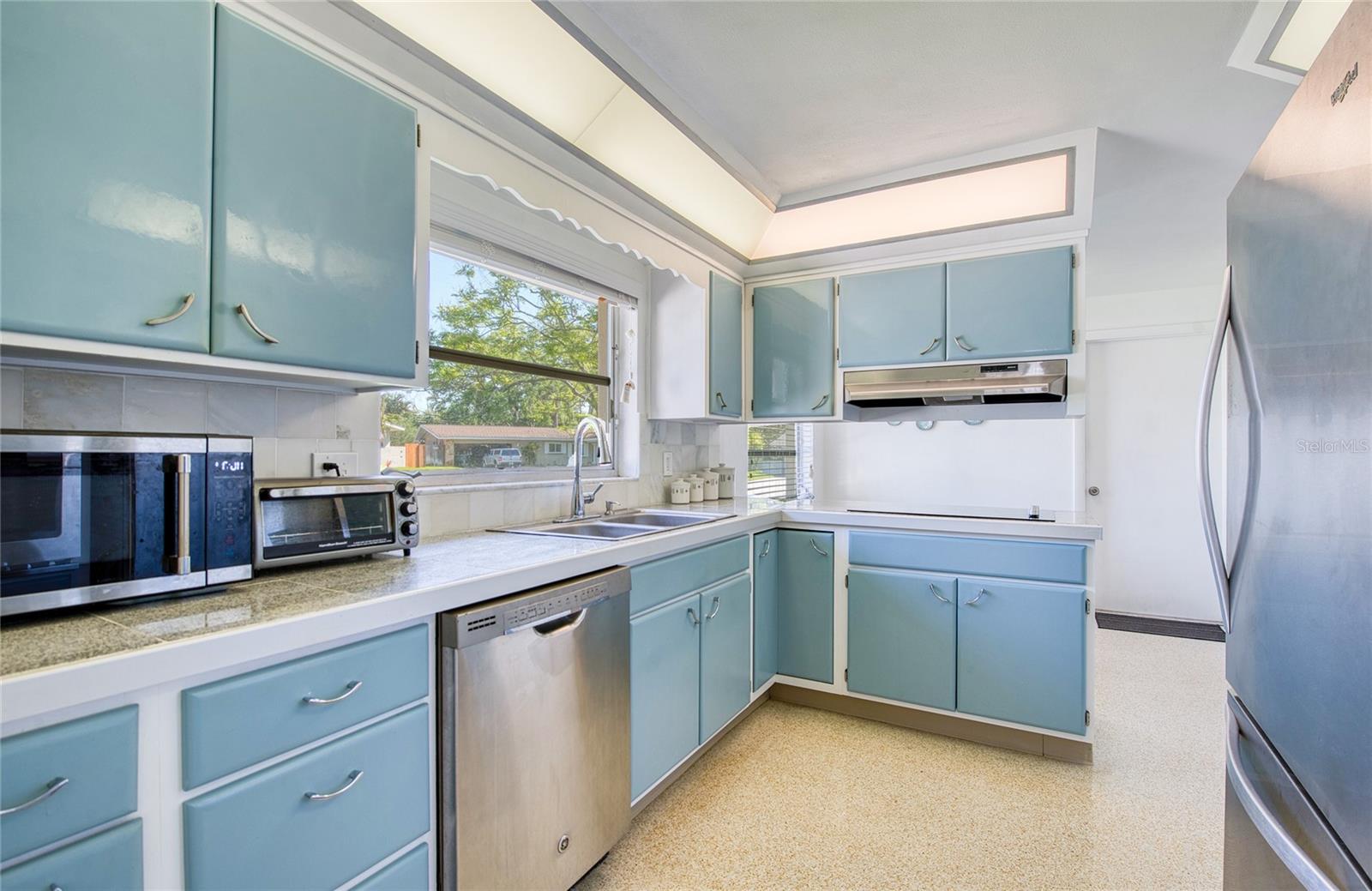 WOODRIDGE ESTATES - Residential