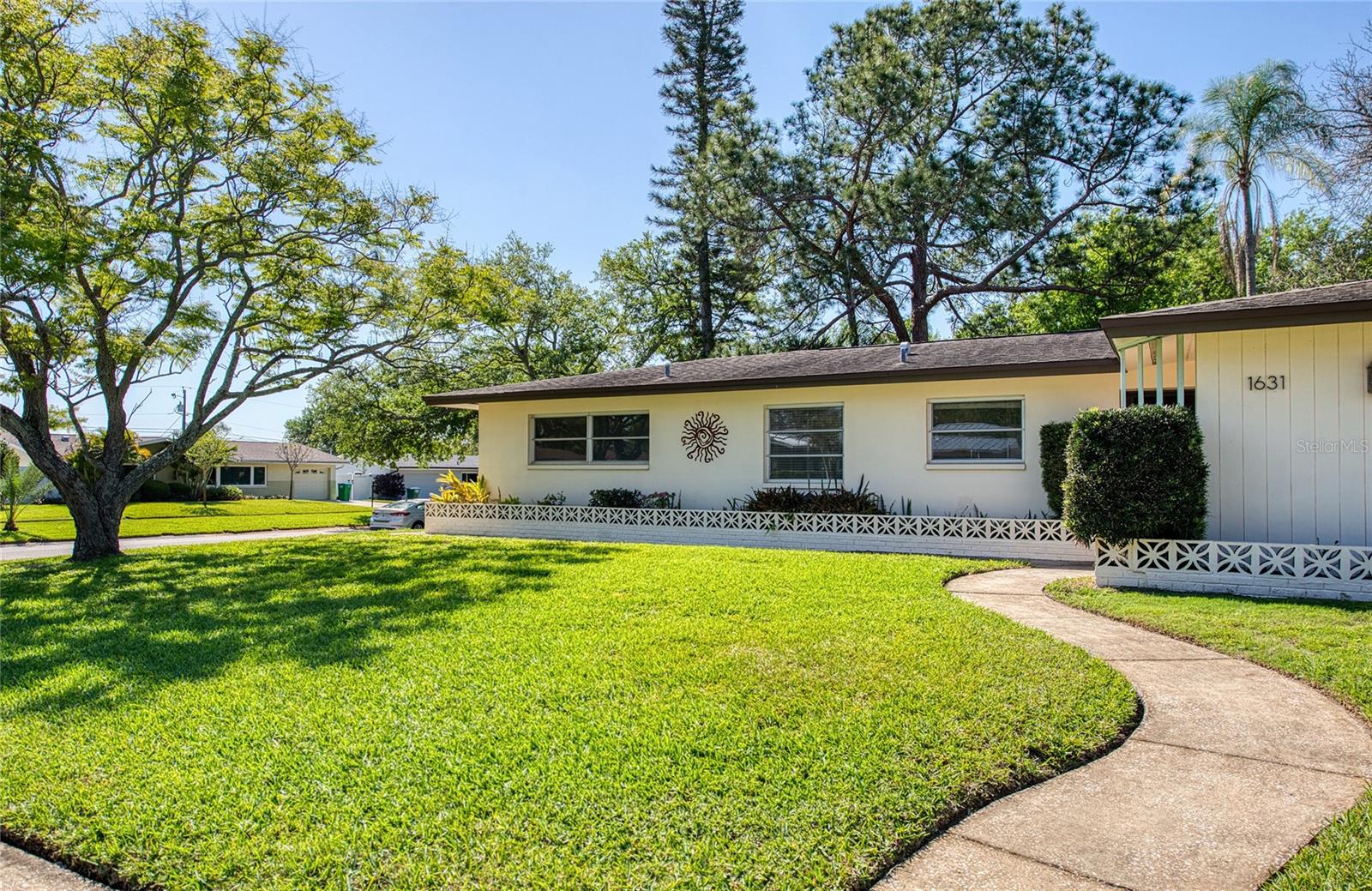 WOODRIDGE ESTATES - Residential