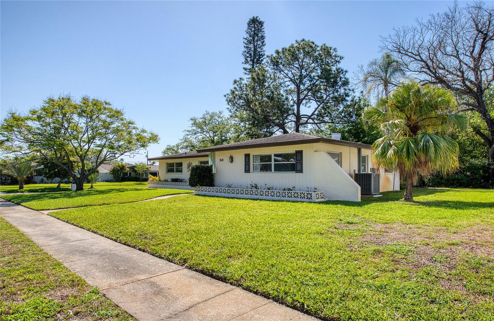 WOODRIDGE ESTATES - Residential