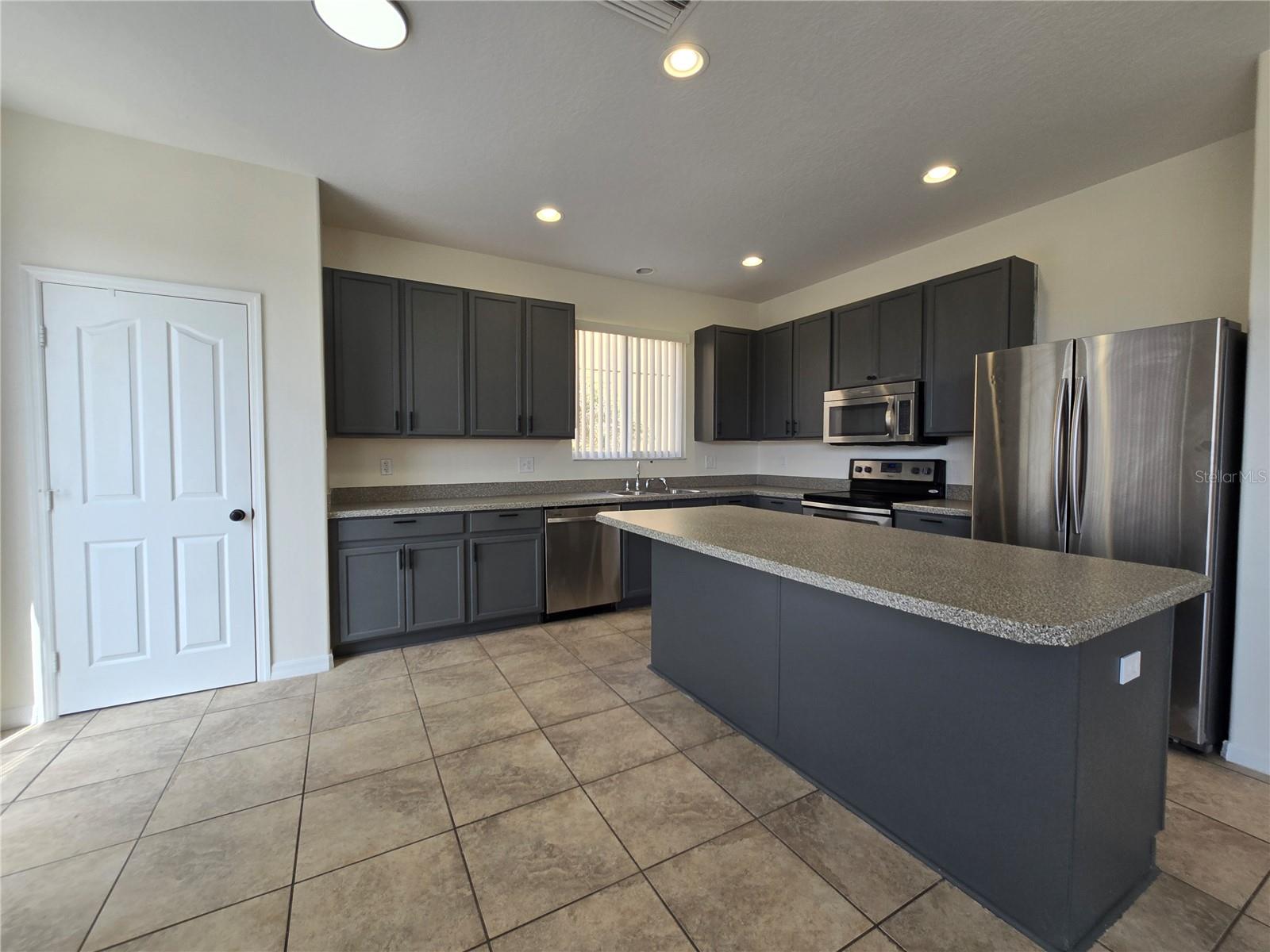 EAGLEBROOKE PH 05A - Residential Lease