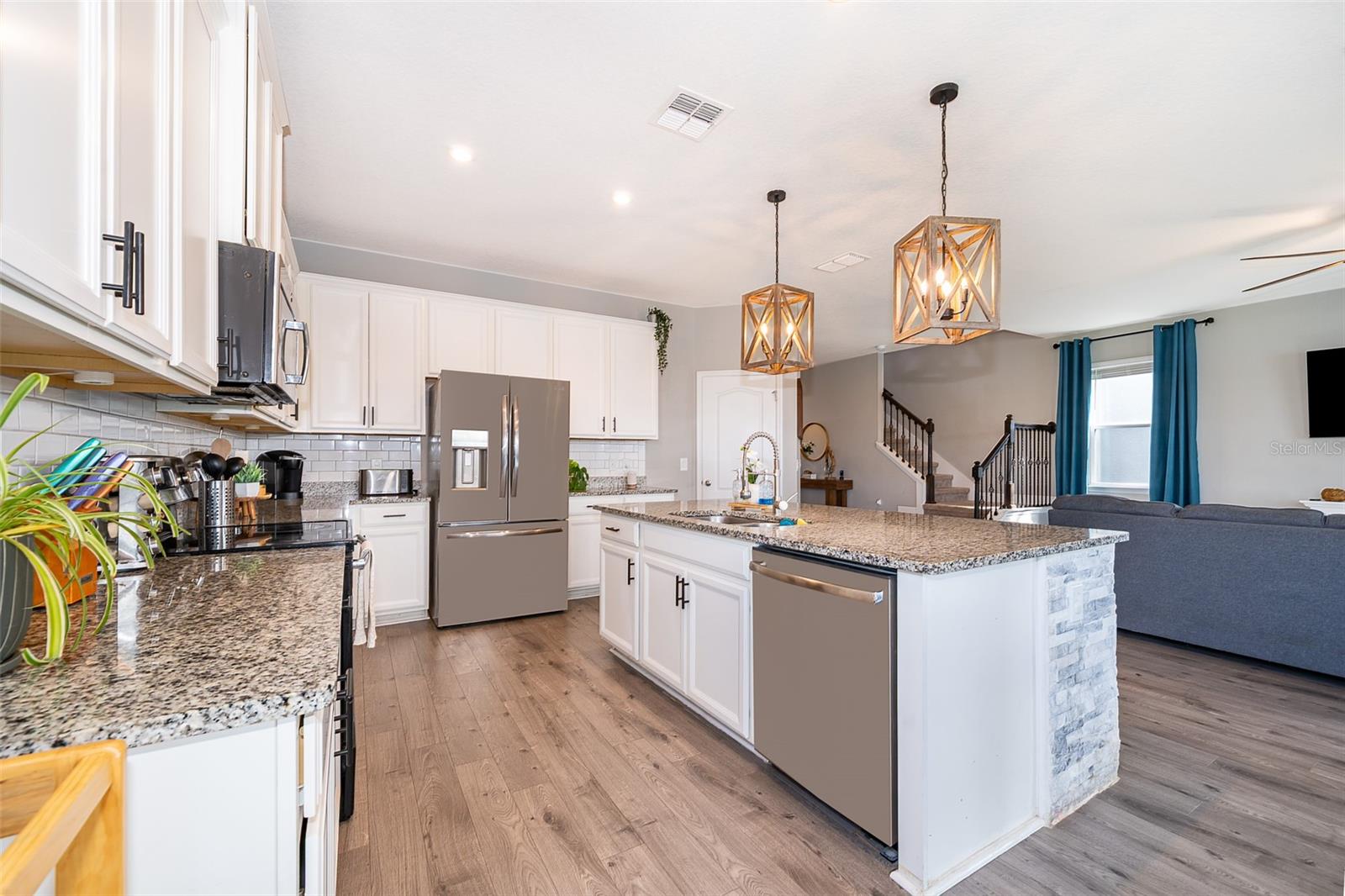 KENSINGTON RESERVE PH II - Residential