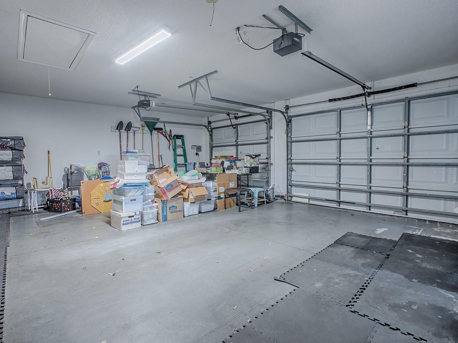 PLANTATION AT LEESBURG WATERBRIDGE VILLAGE - Residential