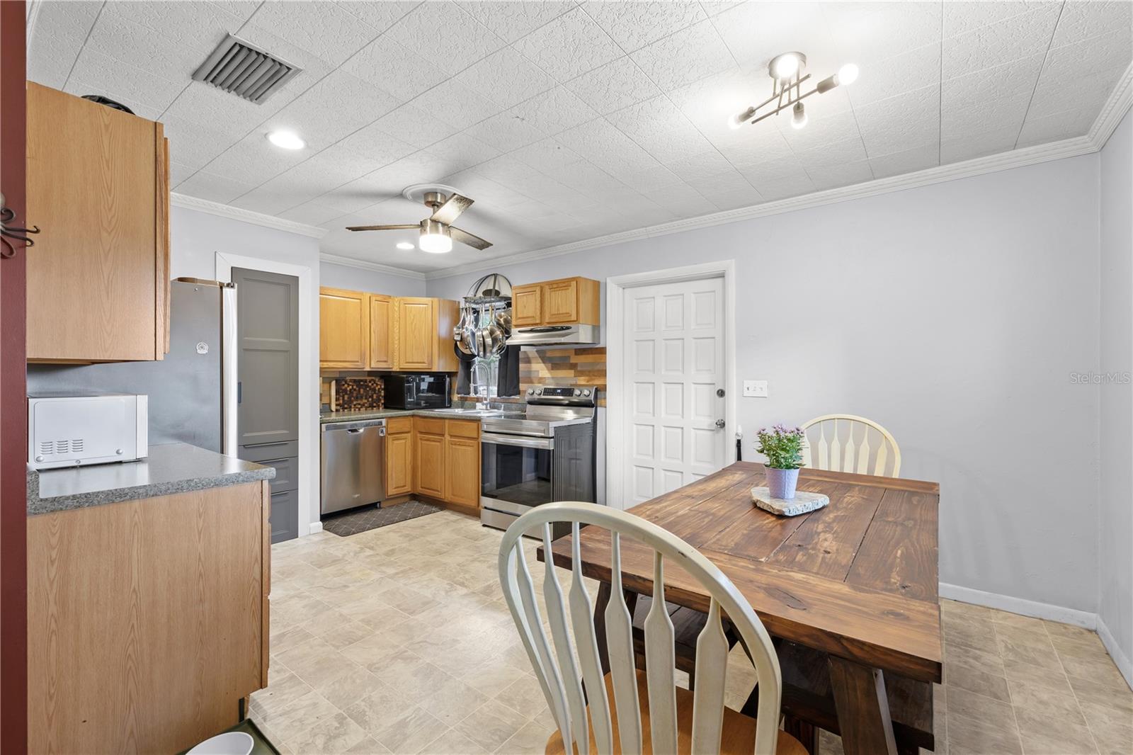 CONDEL GARDENS - Residential