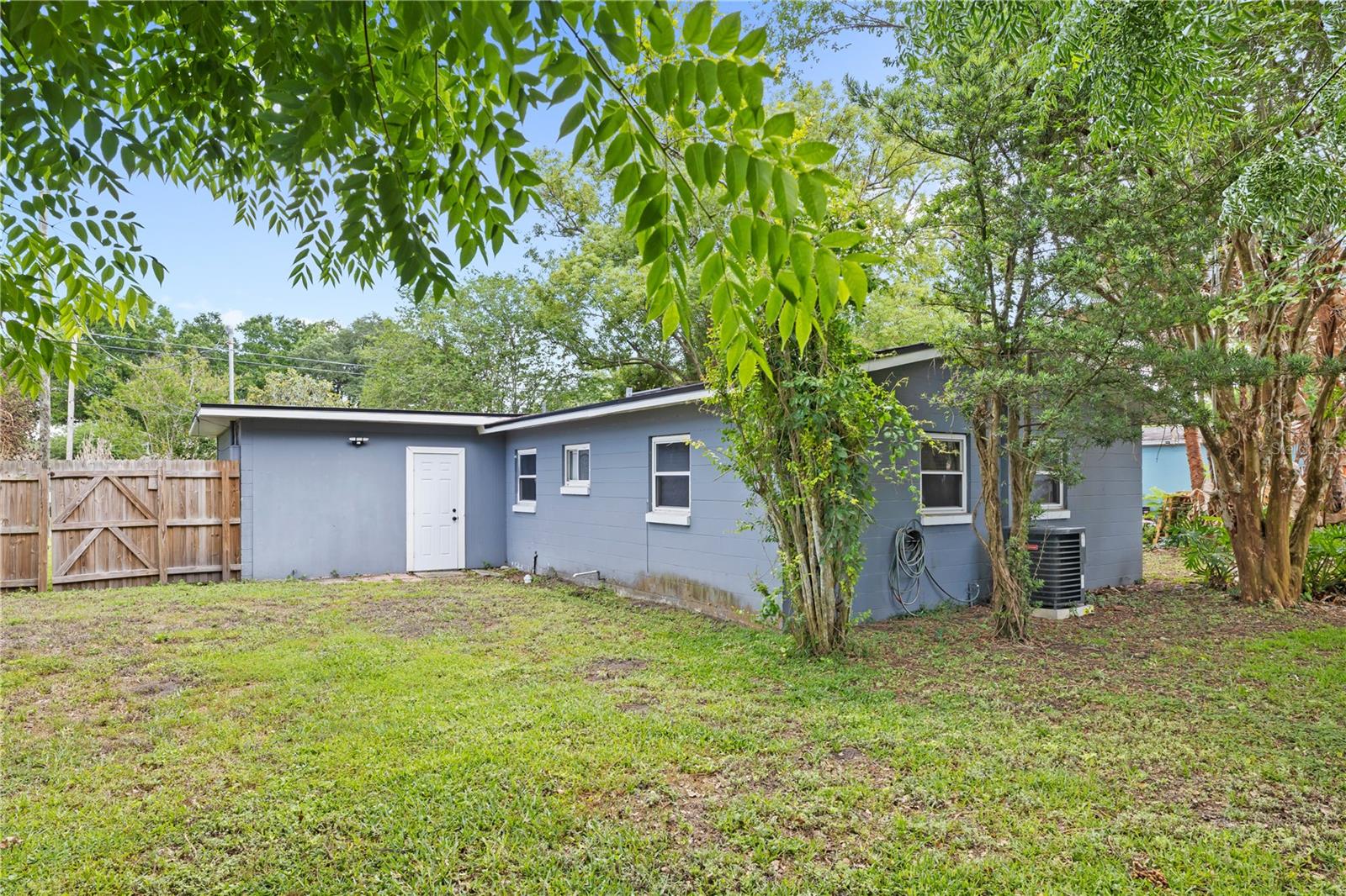 CONDEL GARDENS - Residential