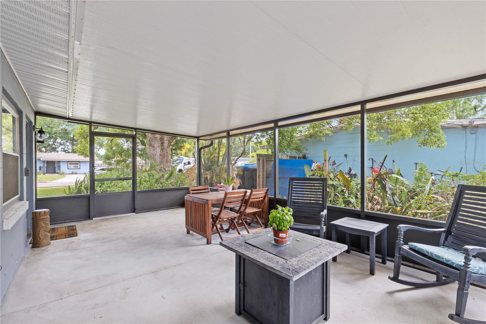 CONDEL GARDENS - Residential