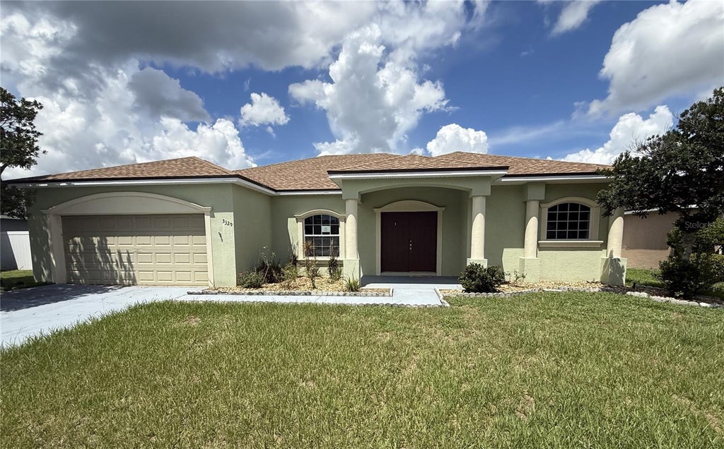 Photo of 3329 Winchester Estates Circle, Lakeland, FL 33810 (MLS # TB8550018)