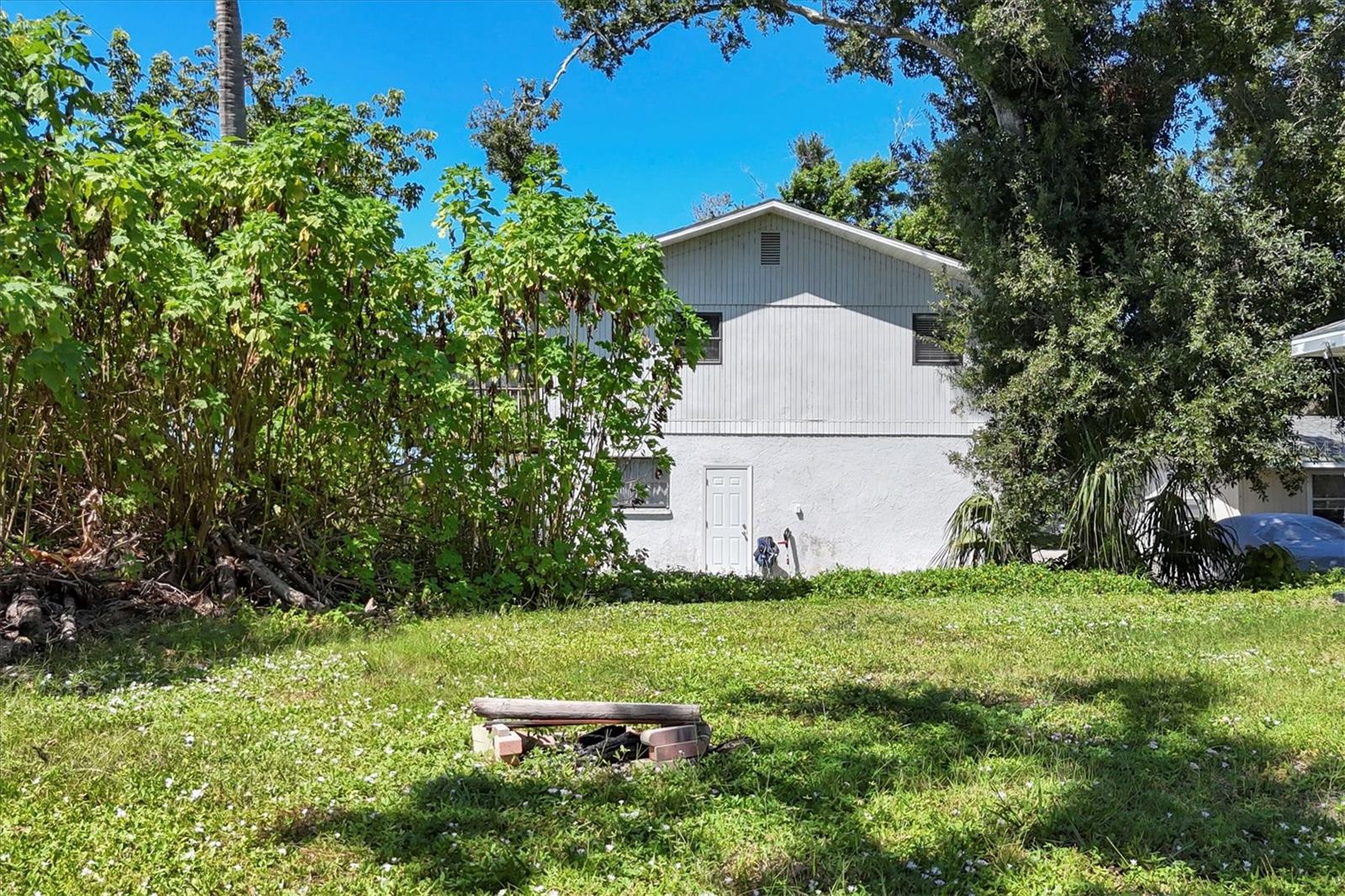 VENICE GROVES - Residential Income