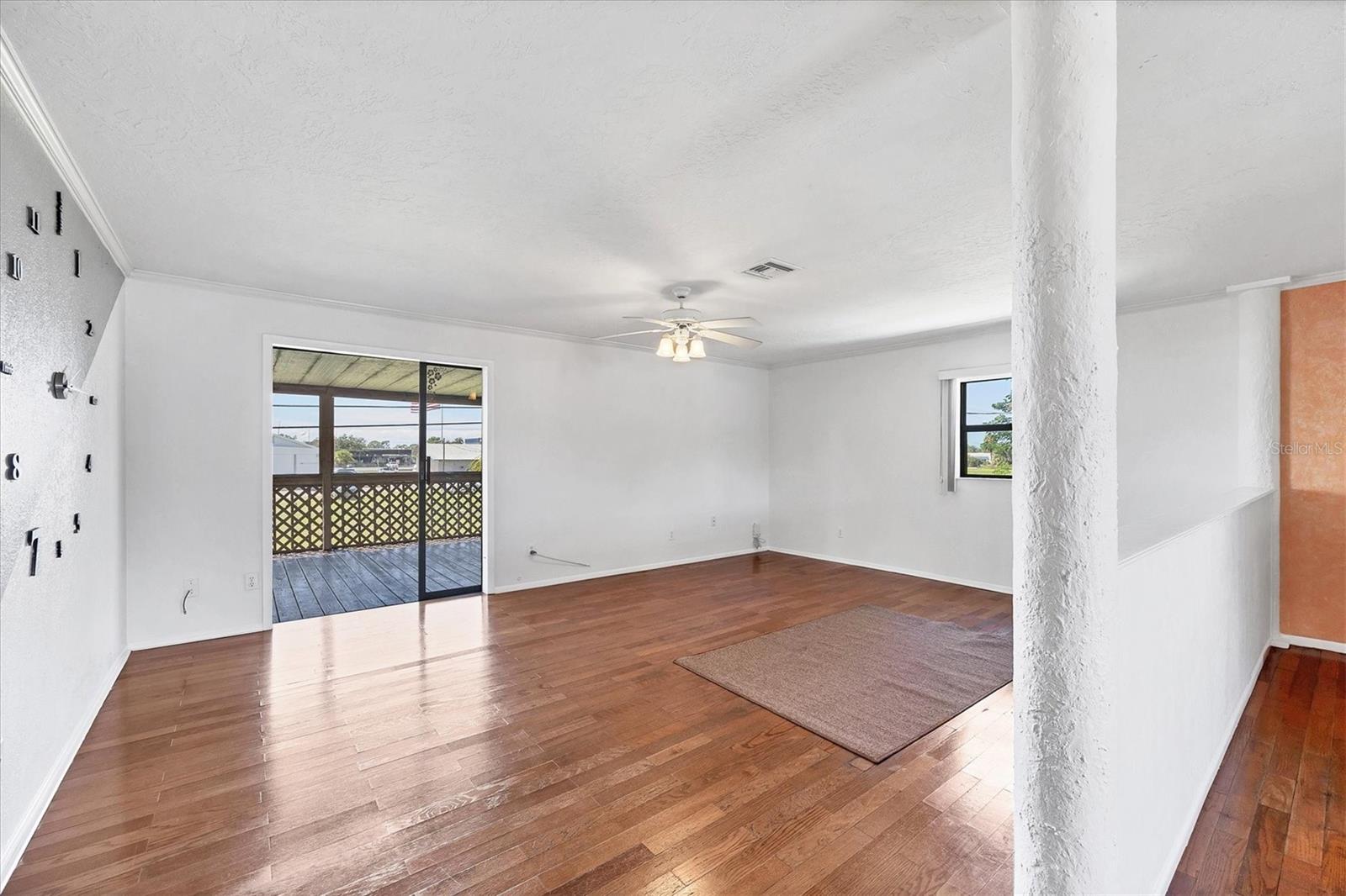 VENICE GROVES - Residential Income