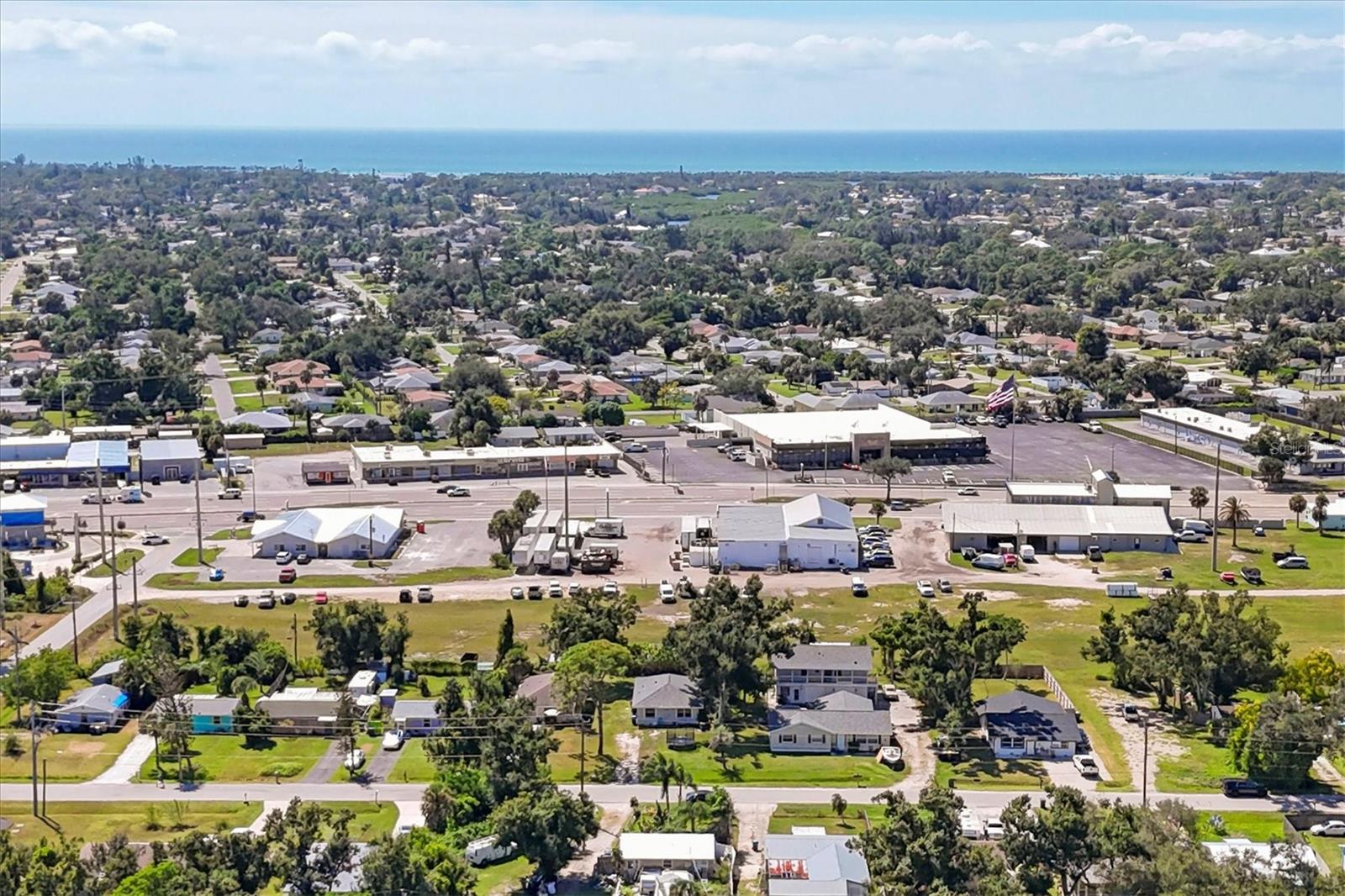 VENICE GROVES - Residential Income