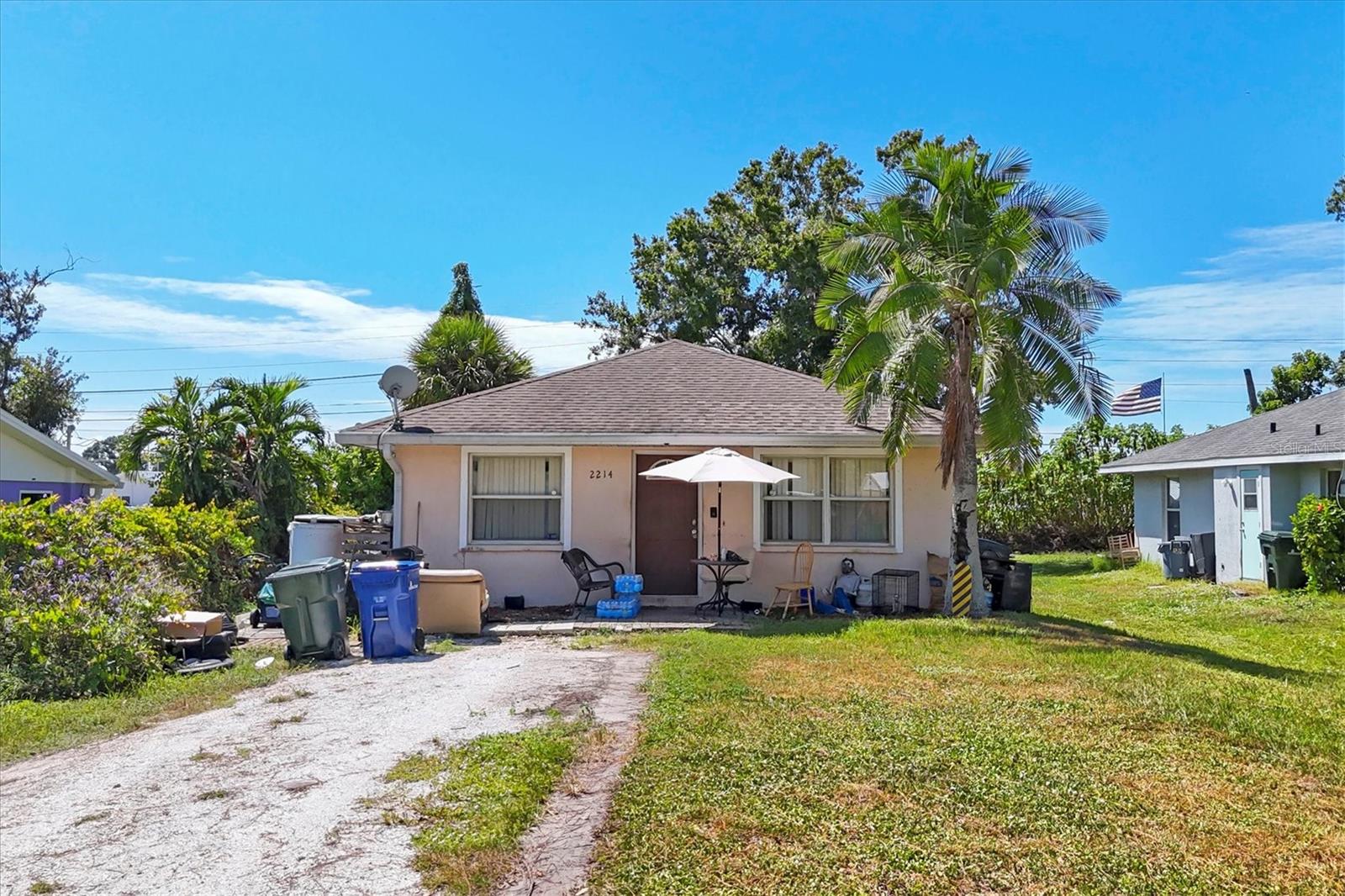 VENICE GROVES - Residential Income