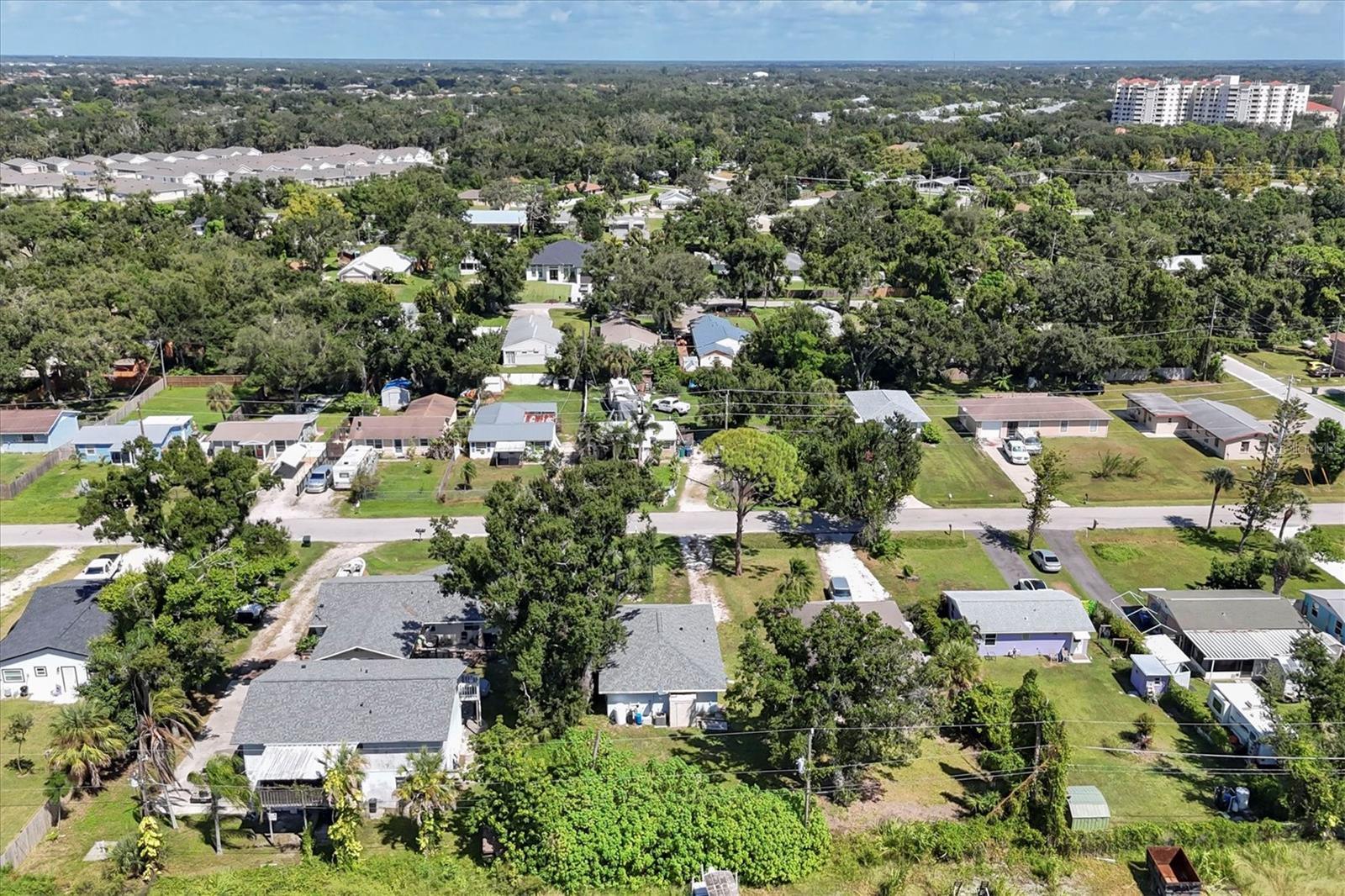 VENICE GROVES - Residential Income