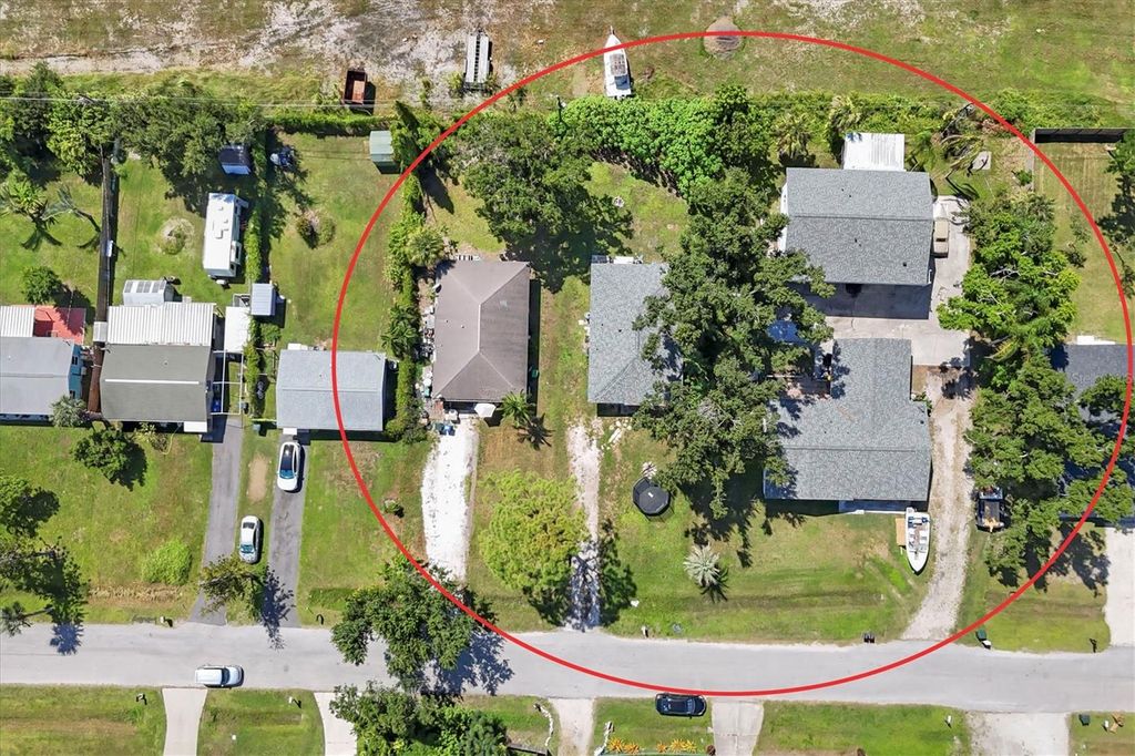 Photo of 2210 Park Road, Venice, FL 34293 (MLS # N6140781)