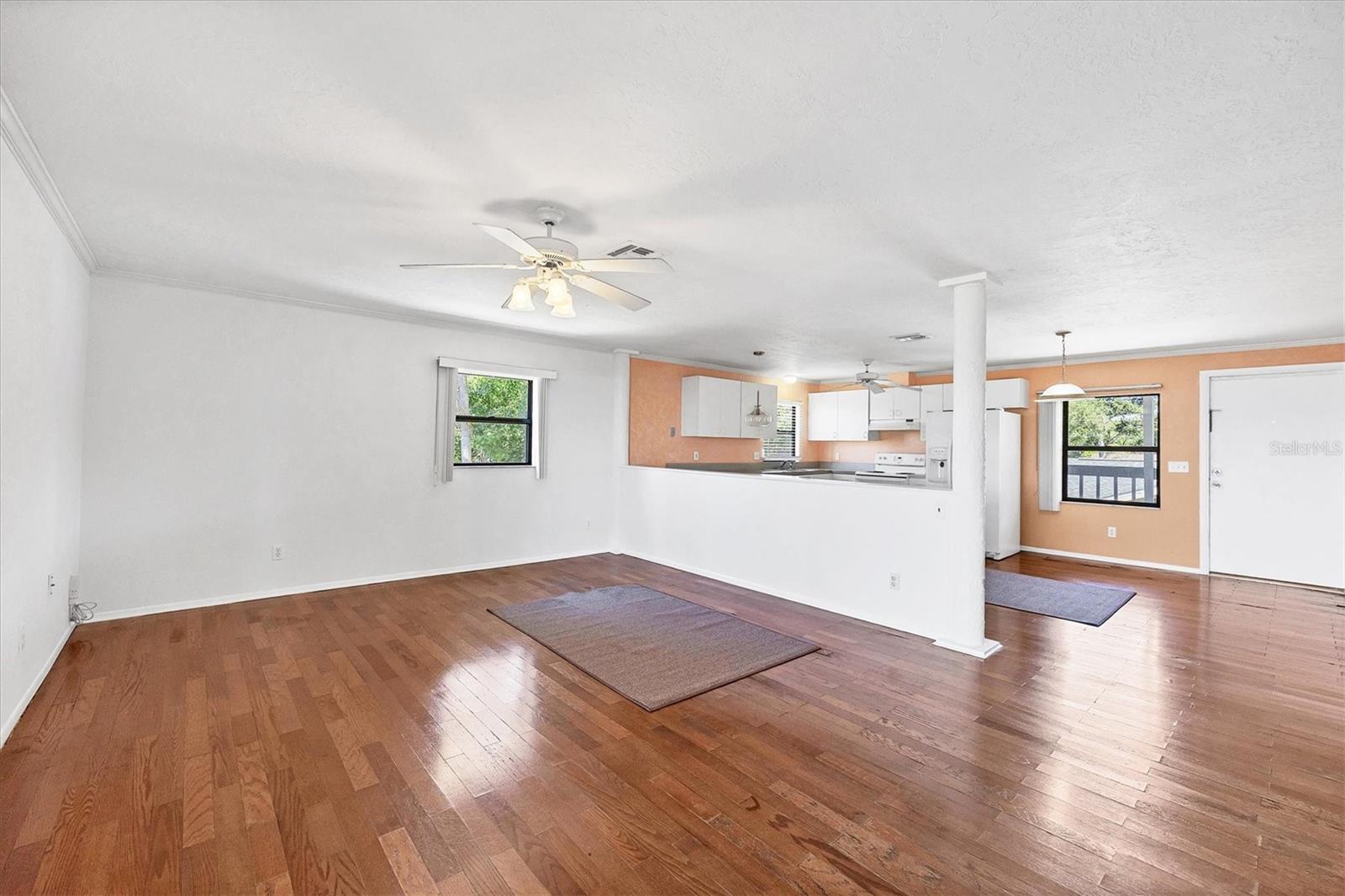 VENICE GROVES - Residential Income