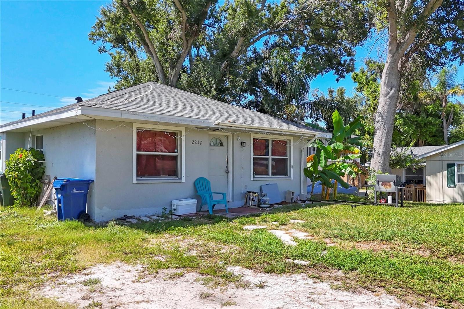 VENICE GROVES - Residential Income
