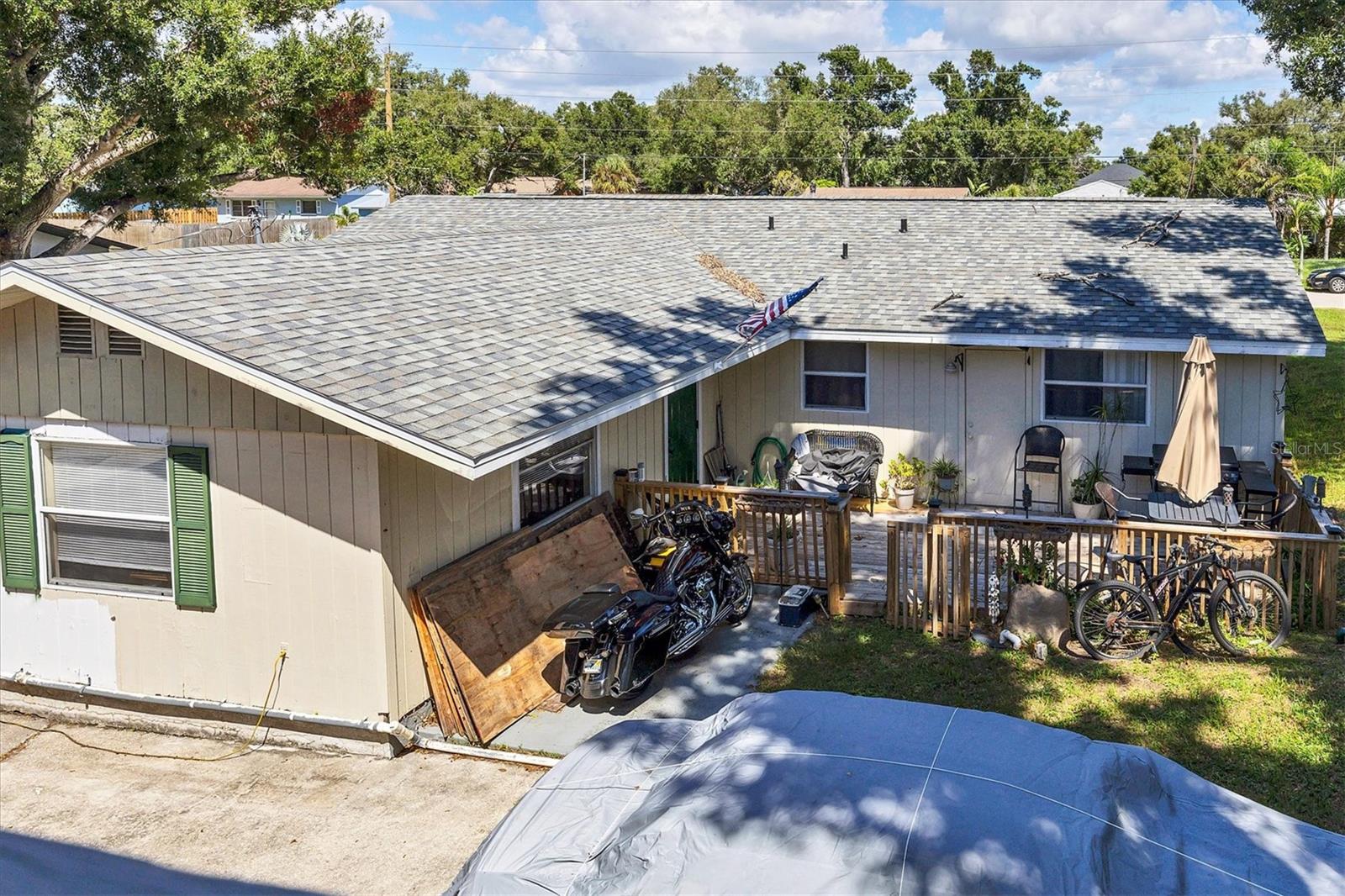 VENICE GROVES - Residential Income