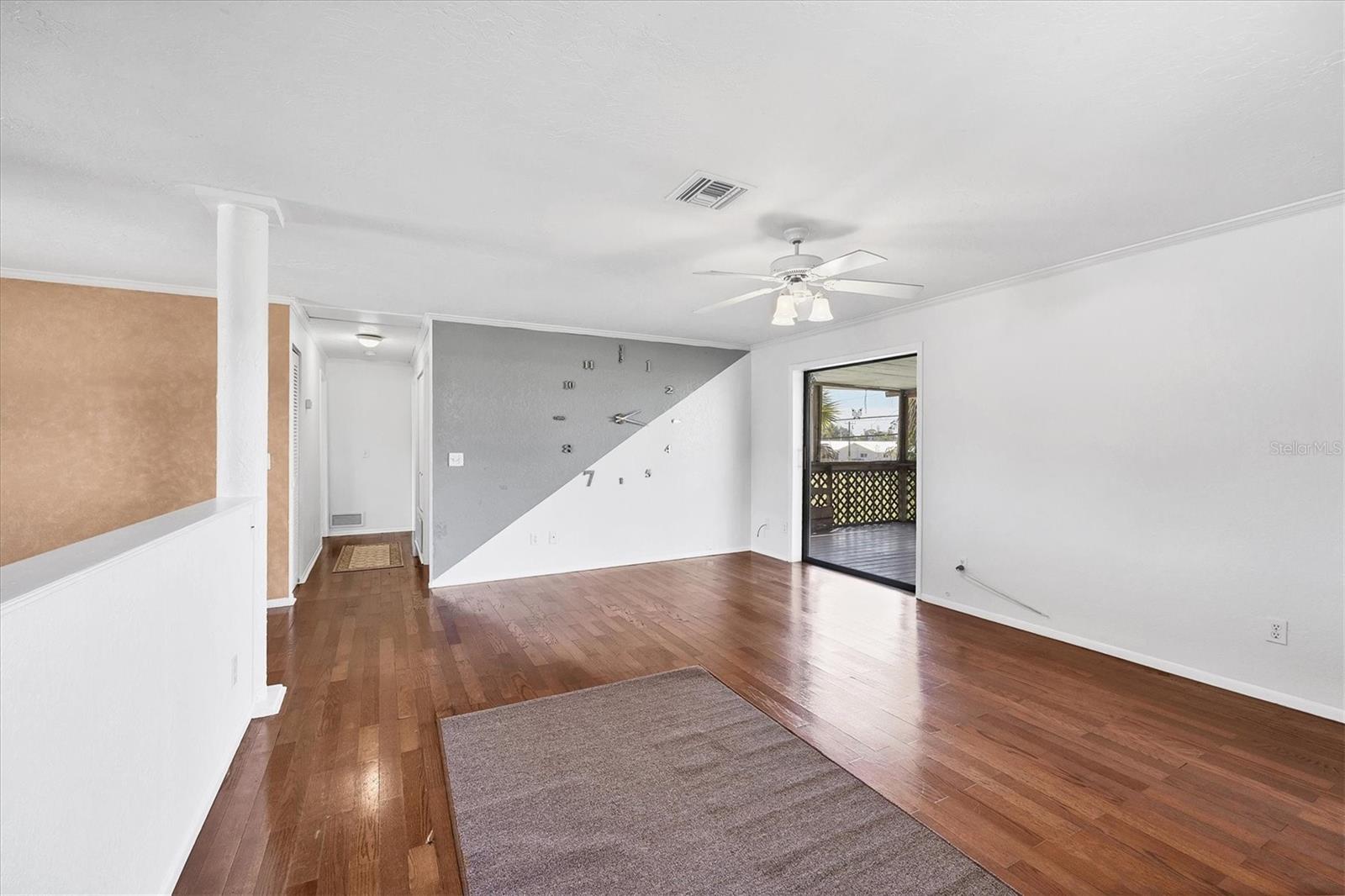 VENICE GROVES - Residential Income