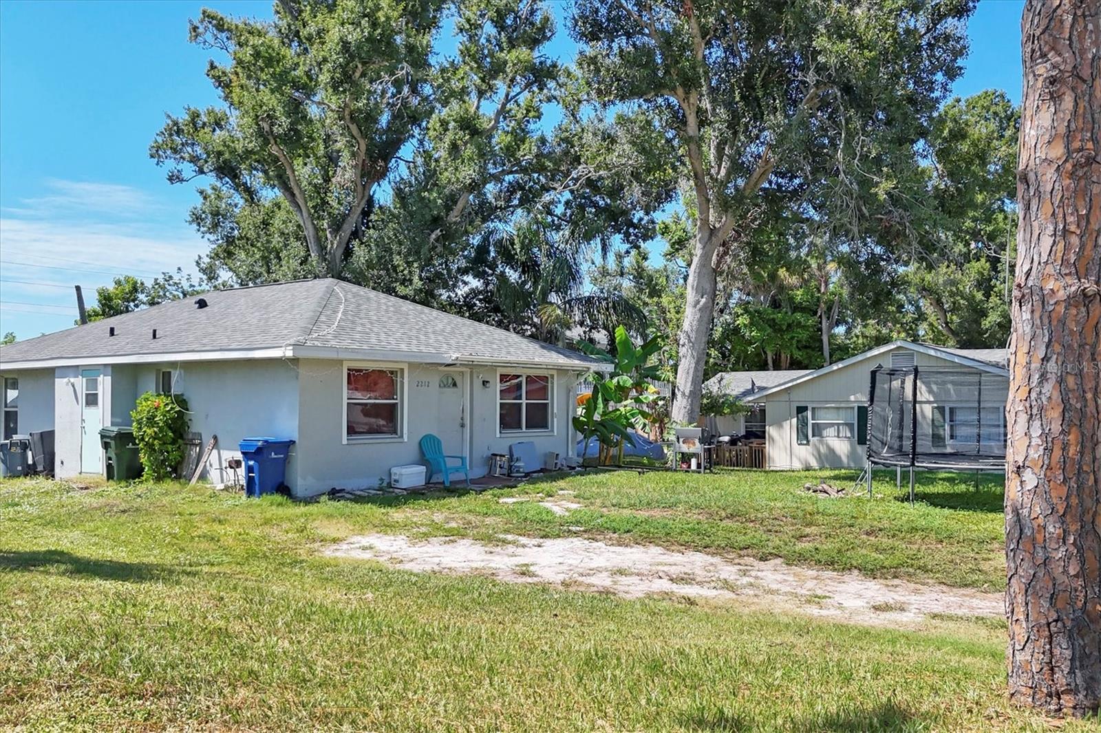 VENICE GROVES - Residential Income