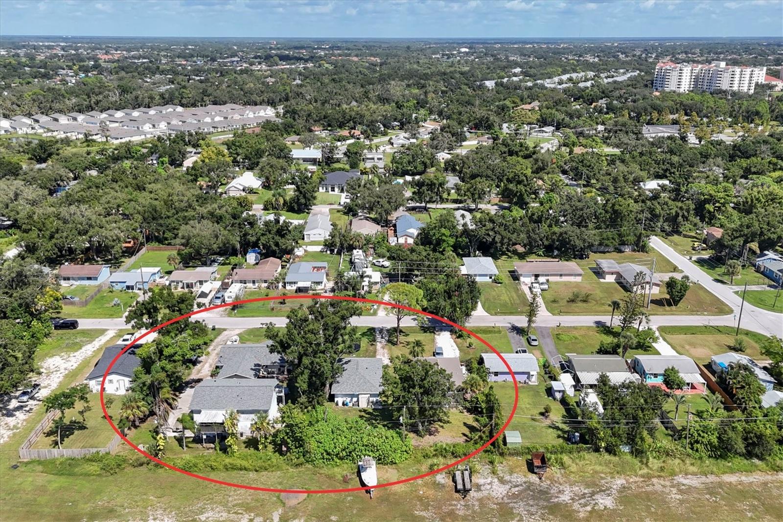 VENICE GROVES - Residential Income