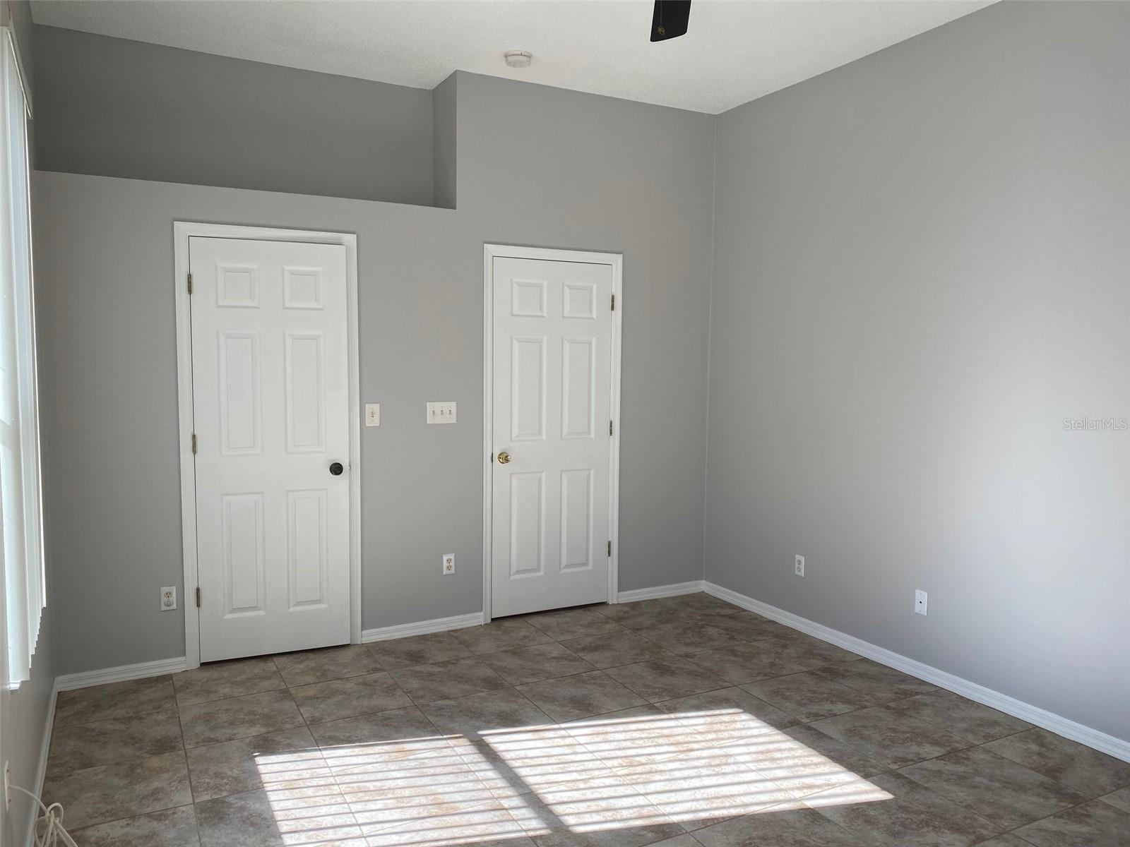 WATERFORD CHASE VILLAGE TR B & - Residential Lease