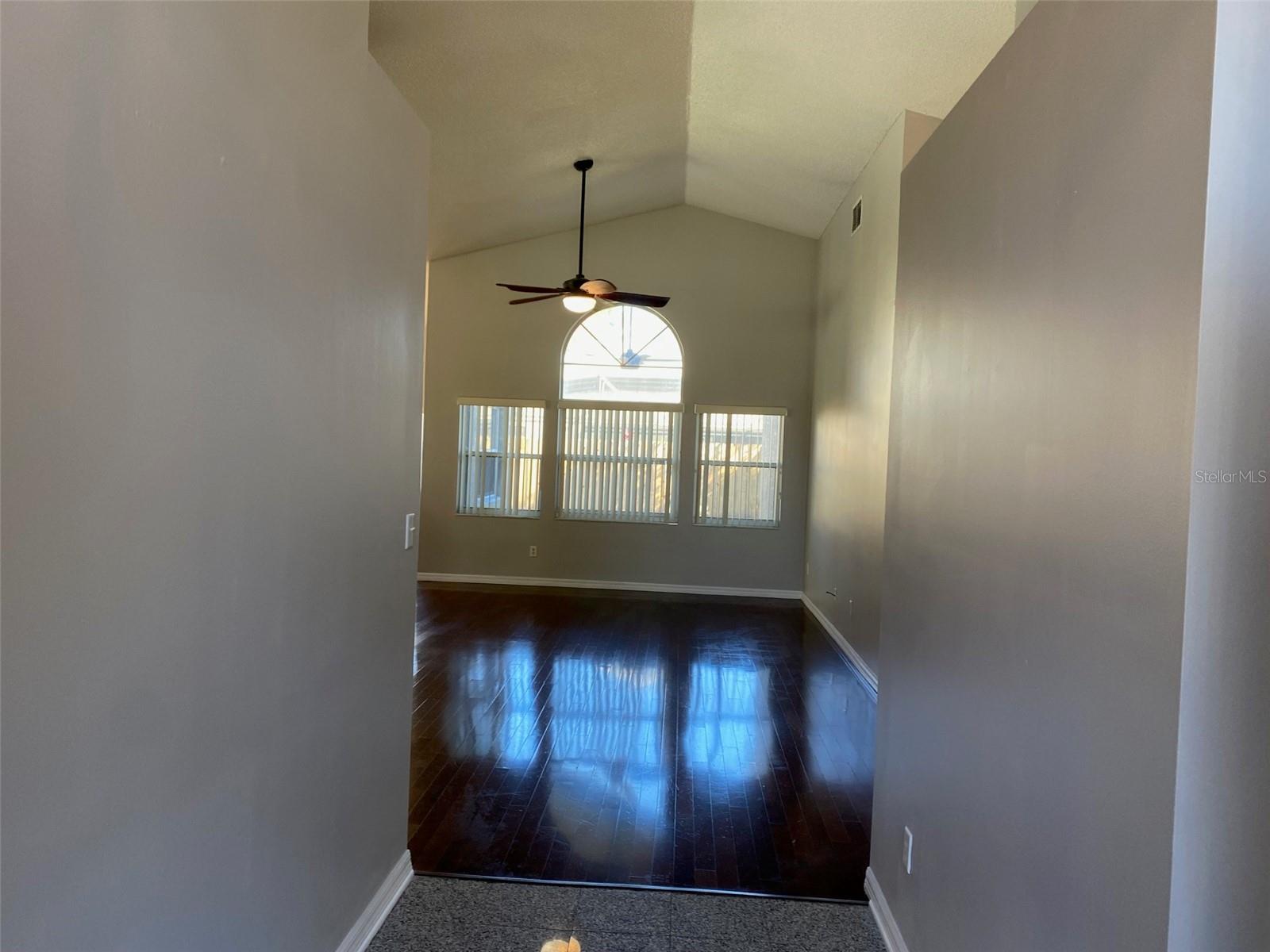 WATERFORD CHASE VILLAGE TR B & - Residential Lease