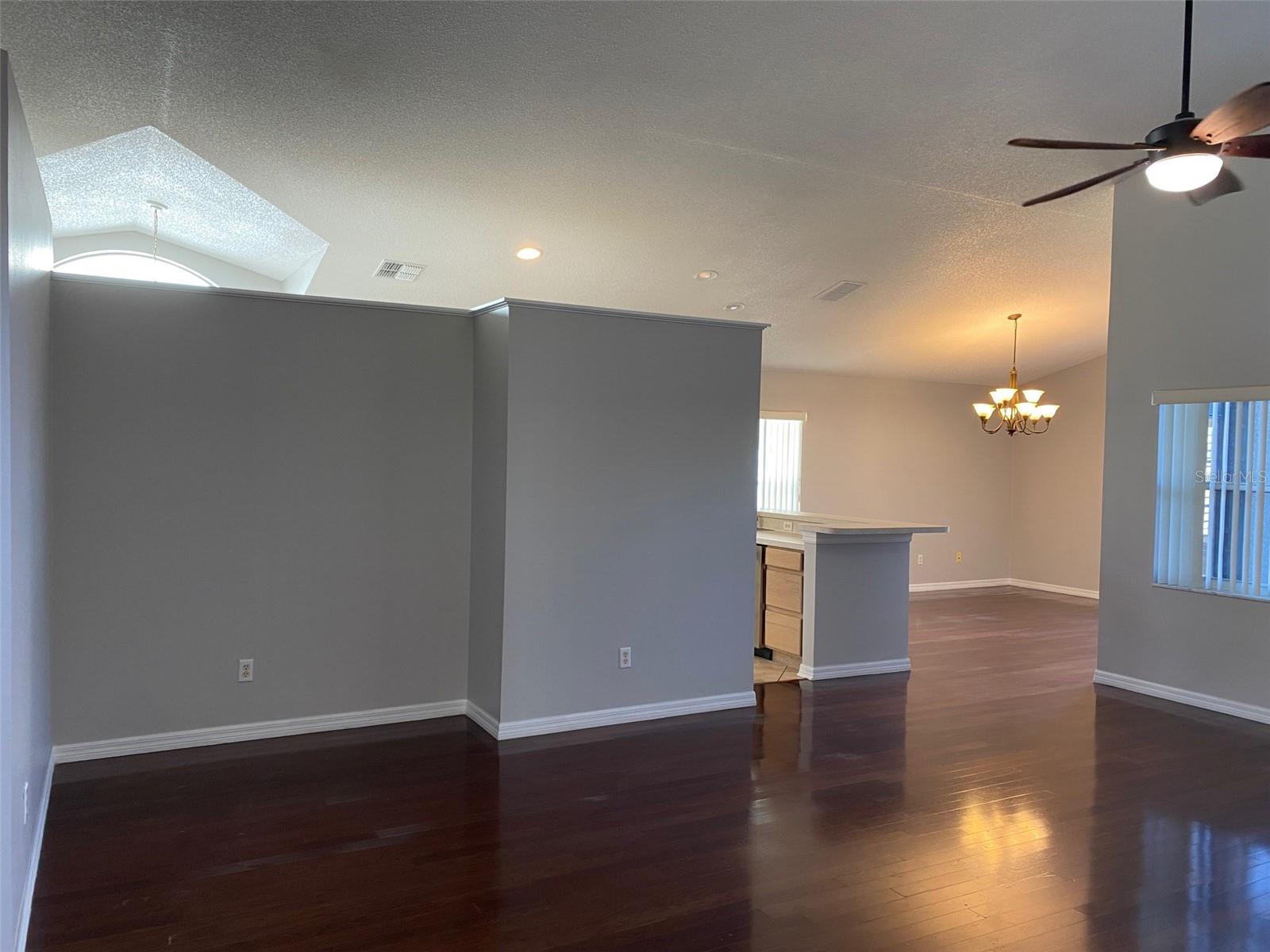 WATERFORD CHASE VILLAGE TR B & - Residential Lease