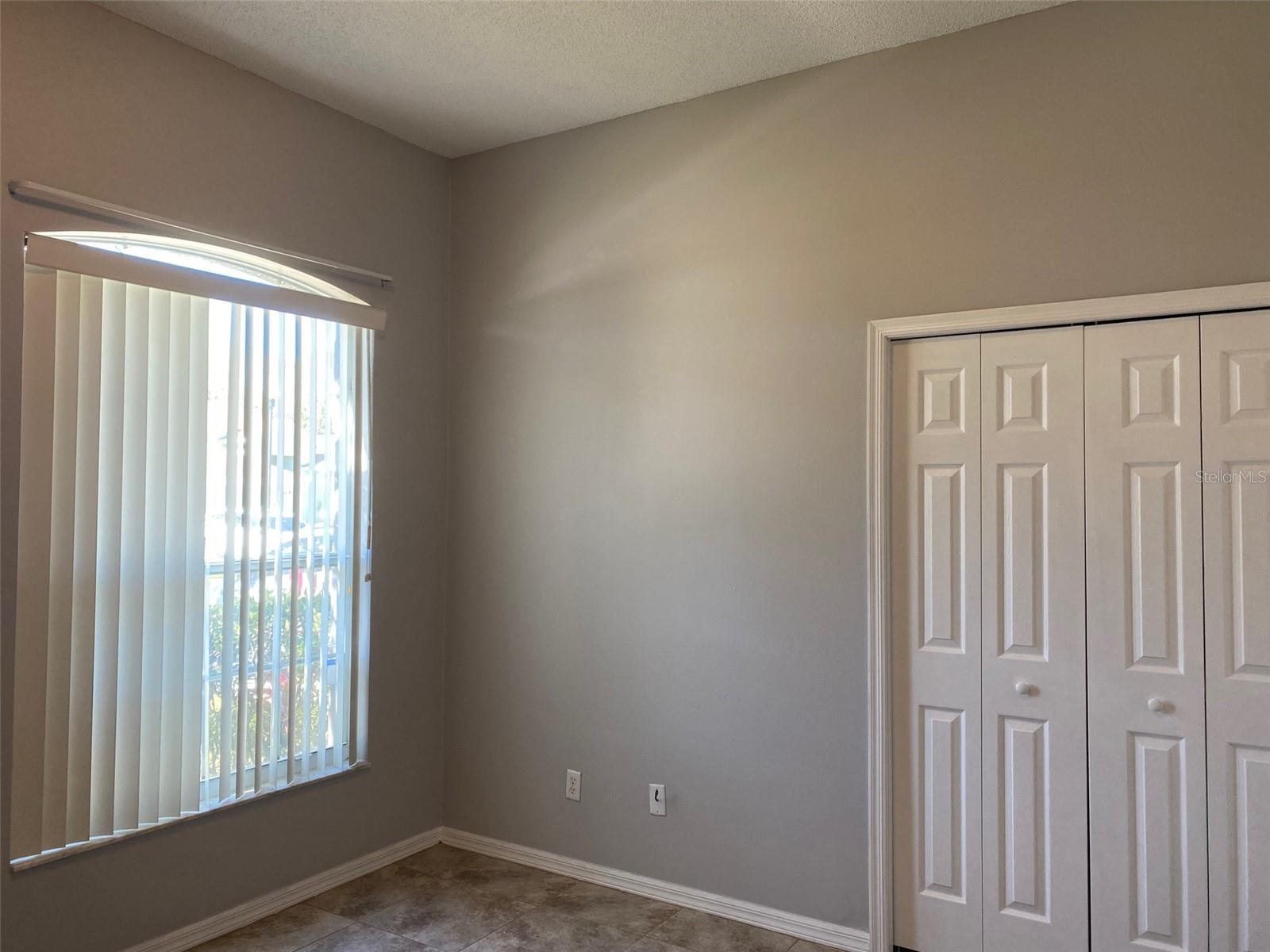 WATERFORD CHASE VILLAGE TR B & - Residential Lease