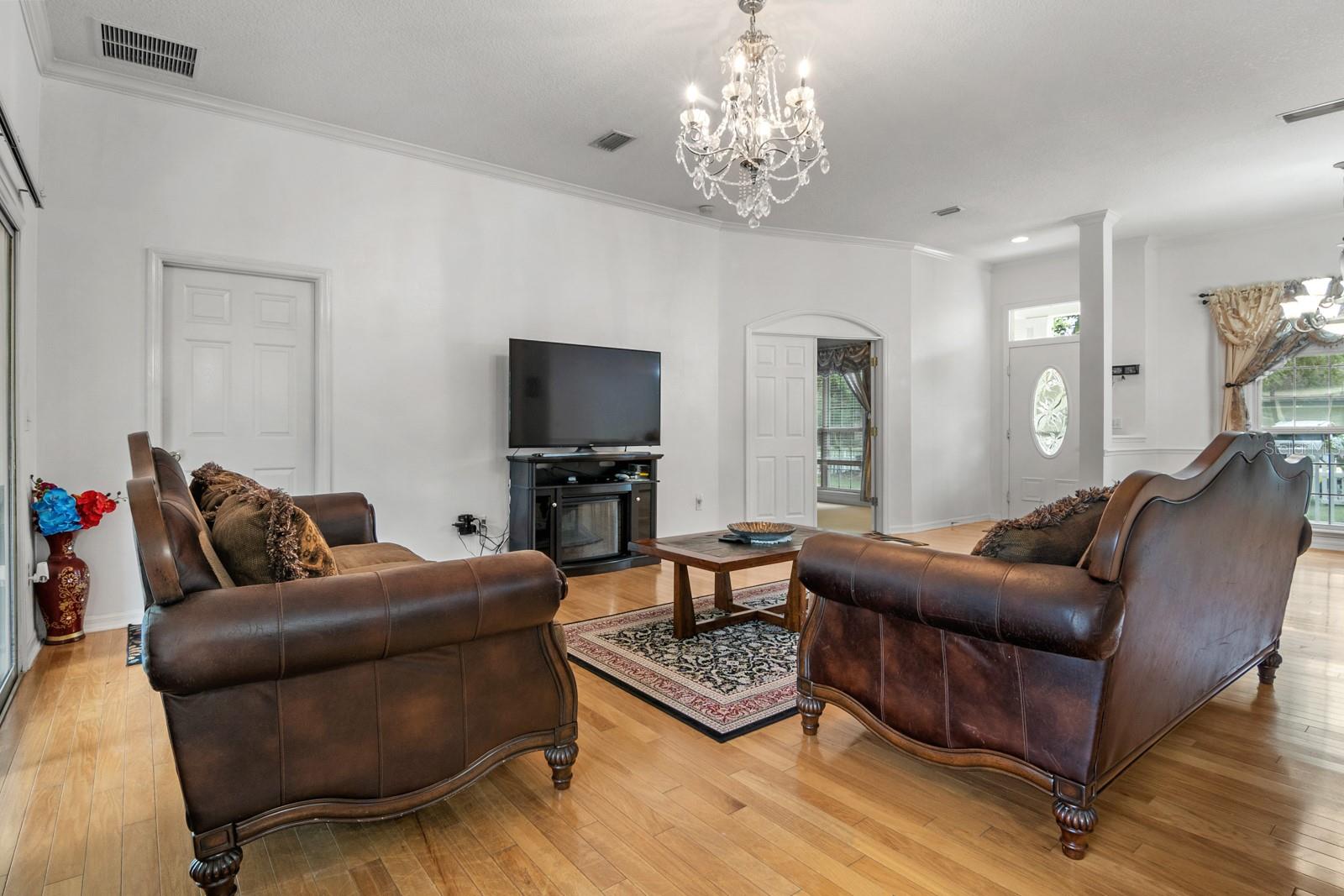 MENTONE CLUSTER - Residential