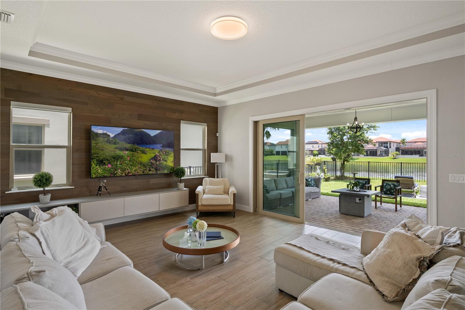 10529 ROYAL CYPRESS WAY