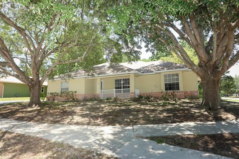 A home in MINNEOLA