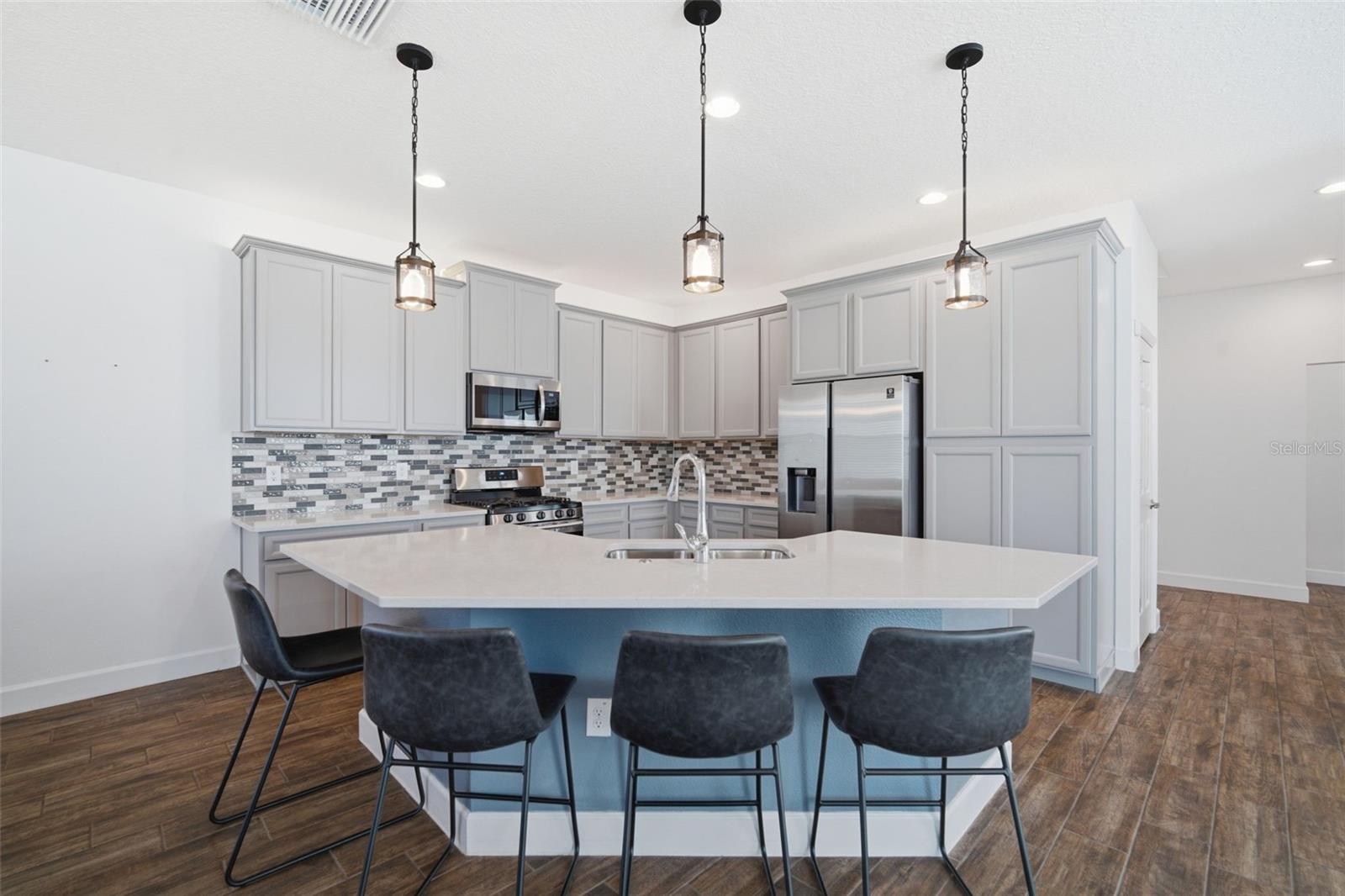 7431 SUNGOLD MEADOW COURT