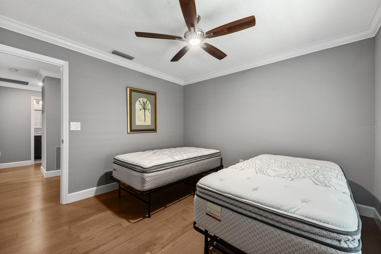 THE MEADOWS - Residential Lease